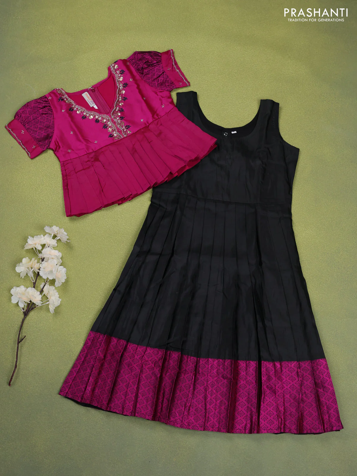 Pure silk kids lehenga magenta pink and black with beaded work neck pattern and puff sleeve & zari woven border for 6 years - Image 2