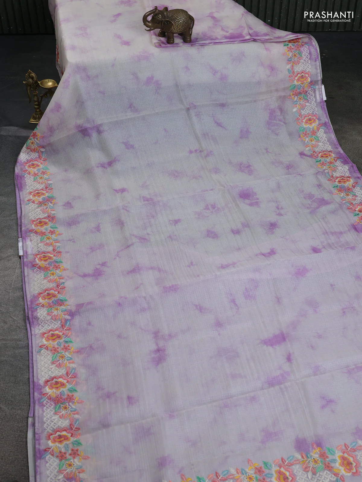 Pure silk kota saree off white and lavender with tie & dye prints and floral design embroidery border - Image 2