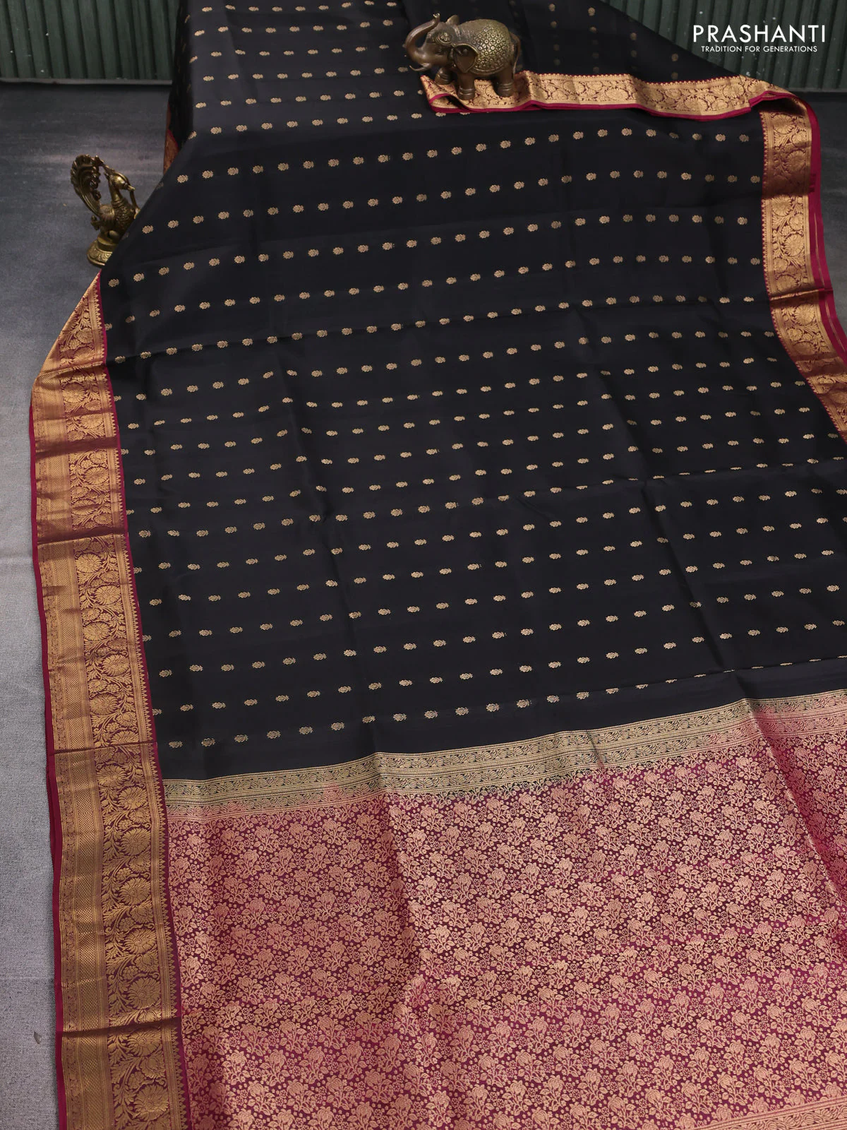 Pure soft silk saree black and dark magenta pink with allover zari woven buttas and rich zari woven border - Image 6