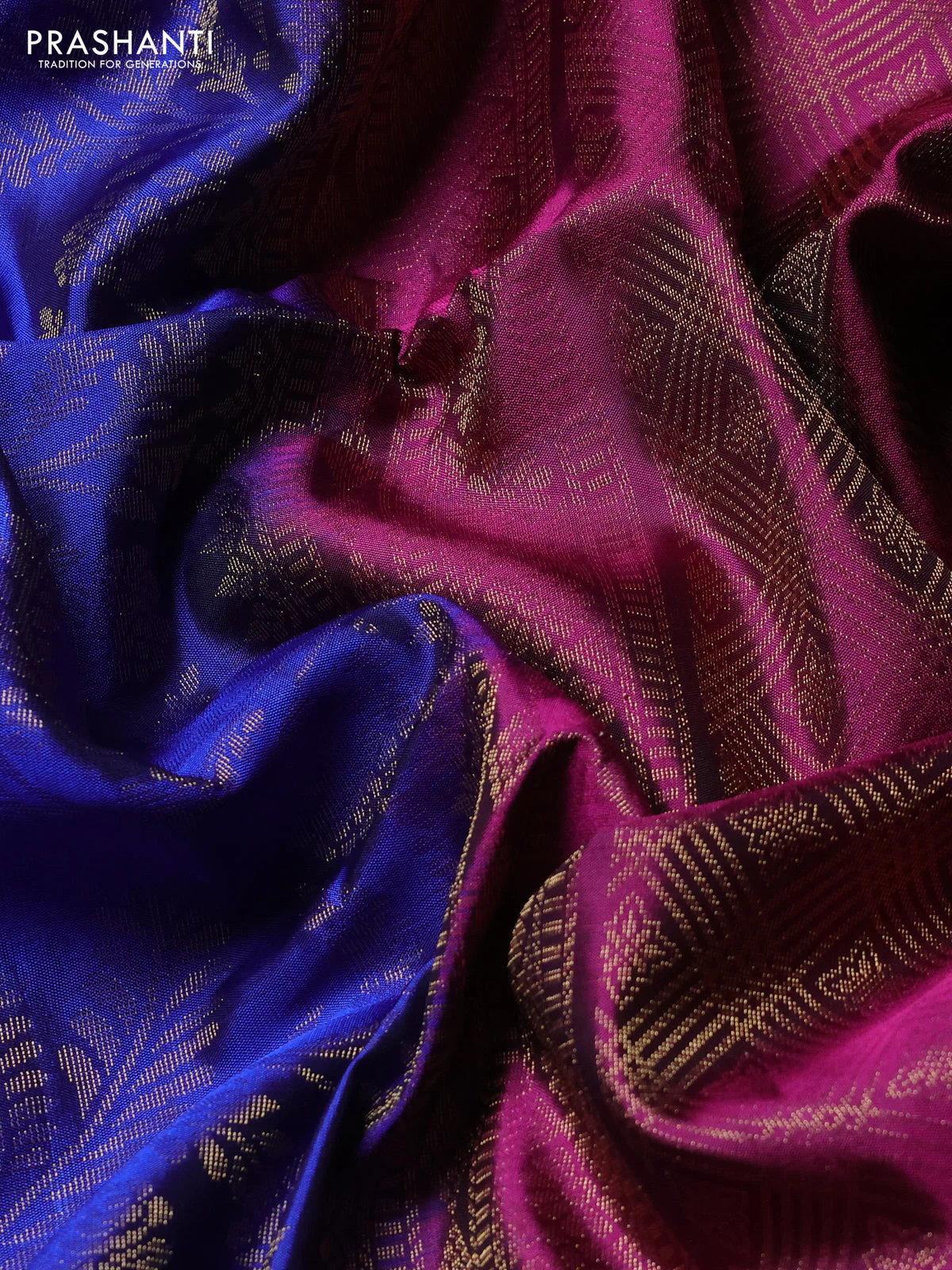 Pure soft silk saree blue and magenta pink with allover zari brocade weaves and piping border - Image 3