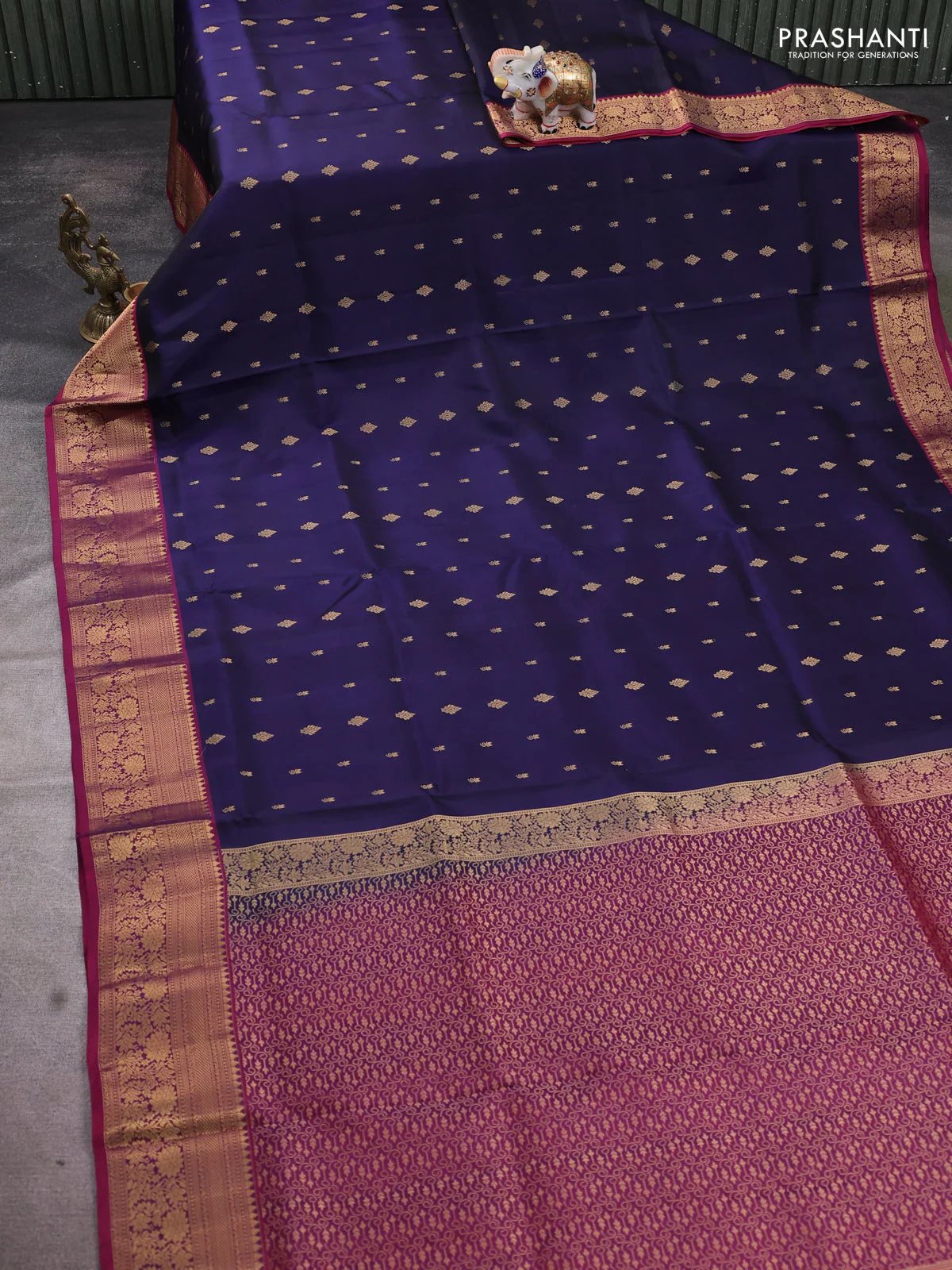 Pure soft silk saree dark blue and dual shade of magenta pink with allover zari woven buttas and zari woven floral border - Image 2