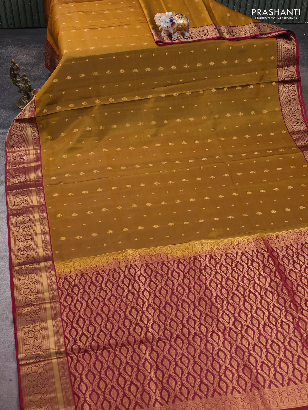 Pure soft silk saree dark mustard and dark magenta pink with allover zari woven buttas and rich zari woven border - Image 2