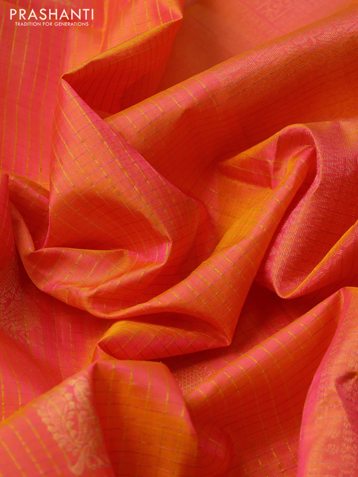 Pure soft silk saree dual shade of pinkish orange with allover checks & annam buttas and piping border - Image 3