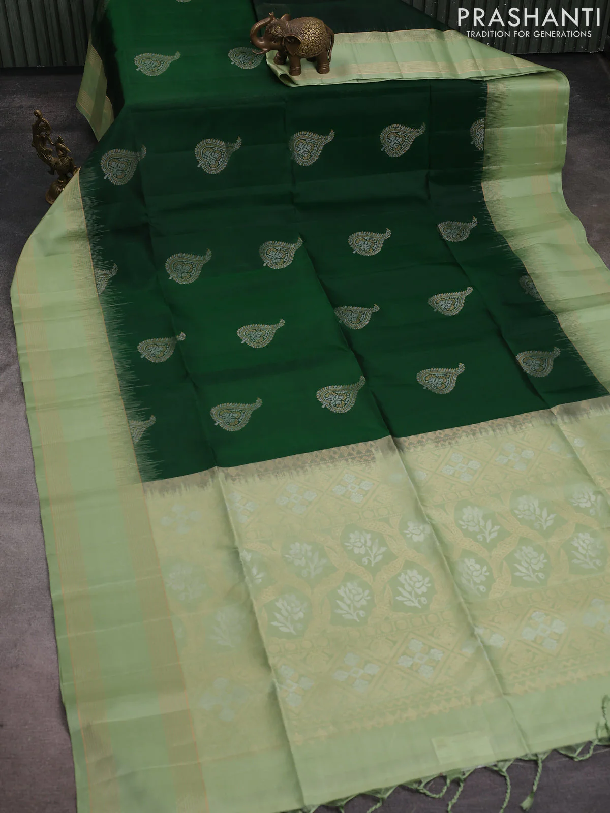 Pure soft silk saree green and pastel green with zari woven buttas and rettapet zari woven border - Image 2