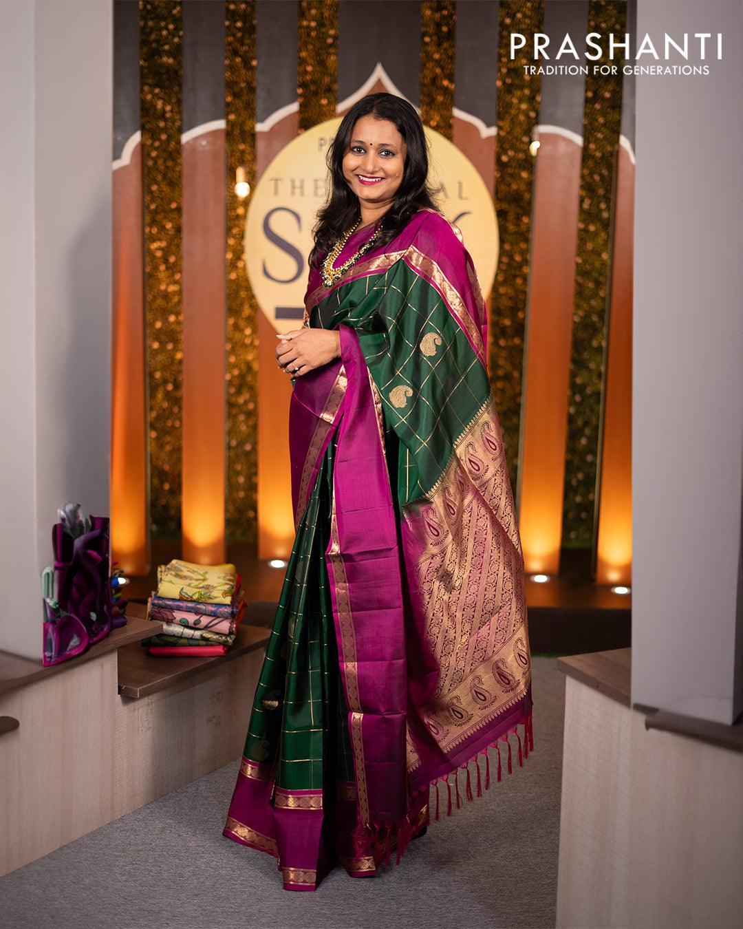Pure soft silk saree green and purple with allover zari checks & paisley buttas and rettapet zari woven border - Image 3