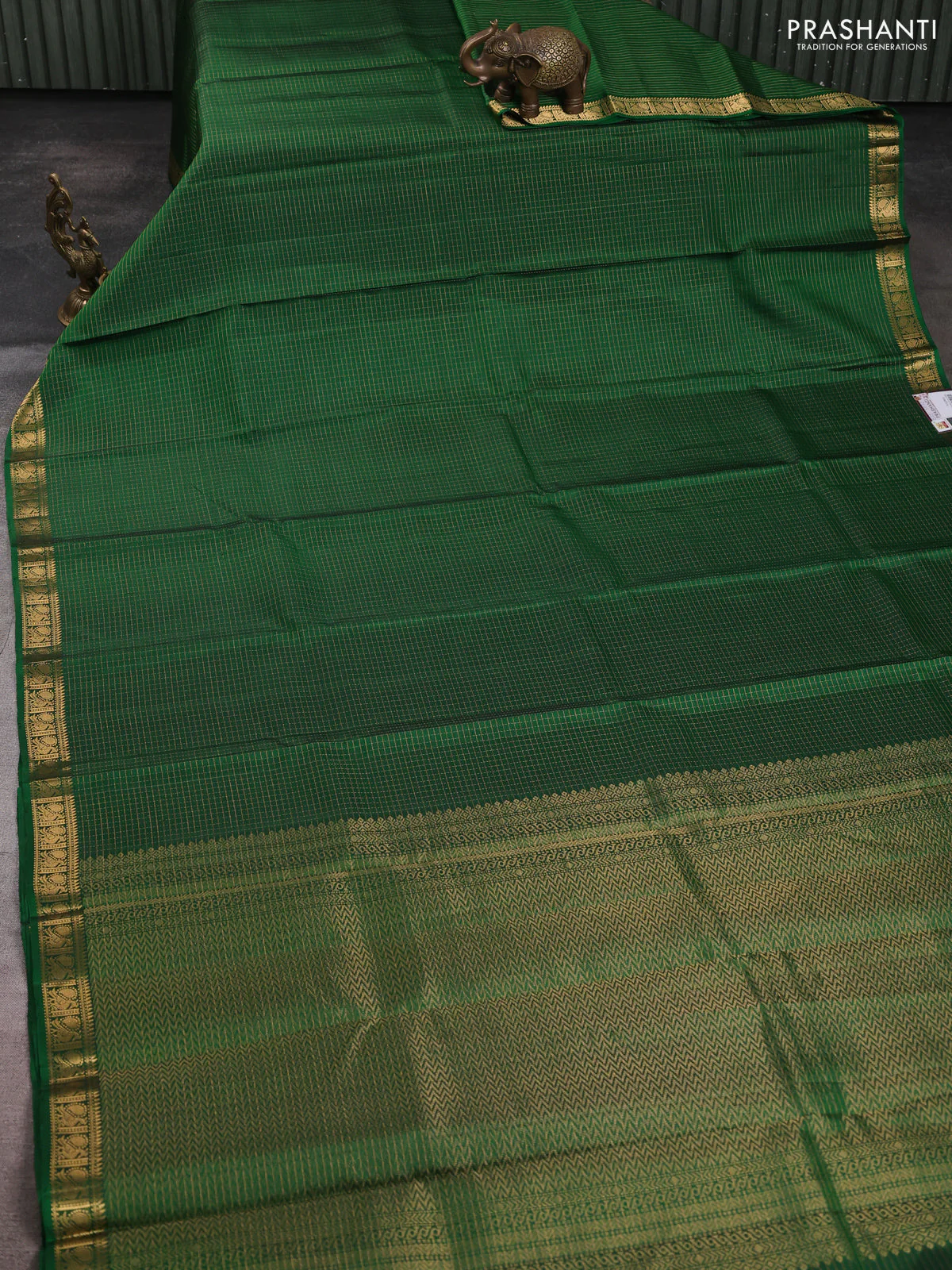 Pure soft silk saree green with allover zari checks pattern and zari woven border - Image 2