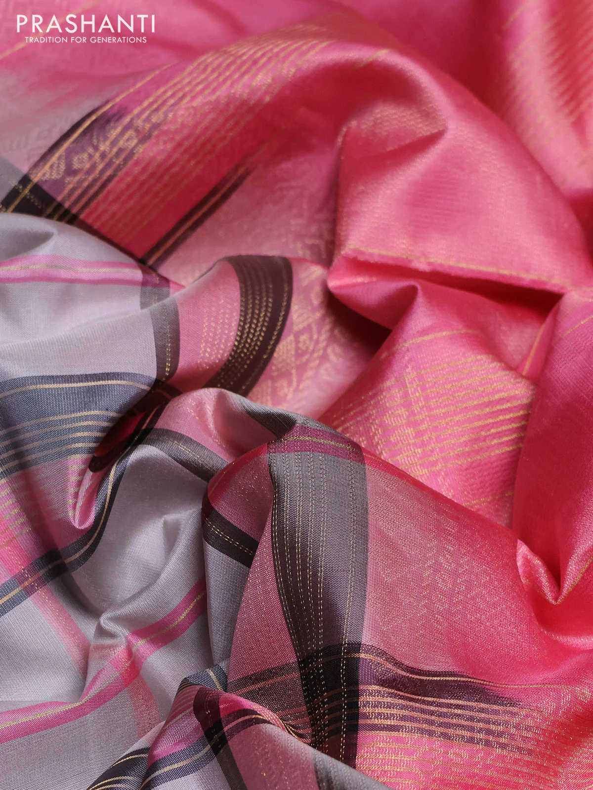 Pure soft silk saree grey and light pink with allover zari checked pattern in borderless style - Image 3