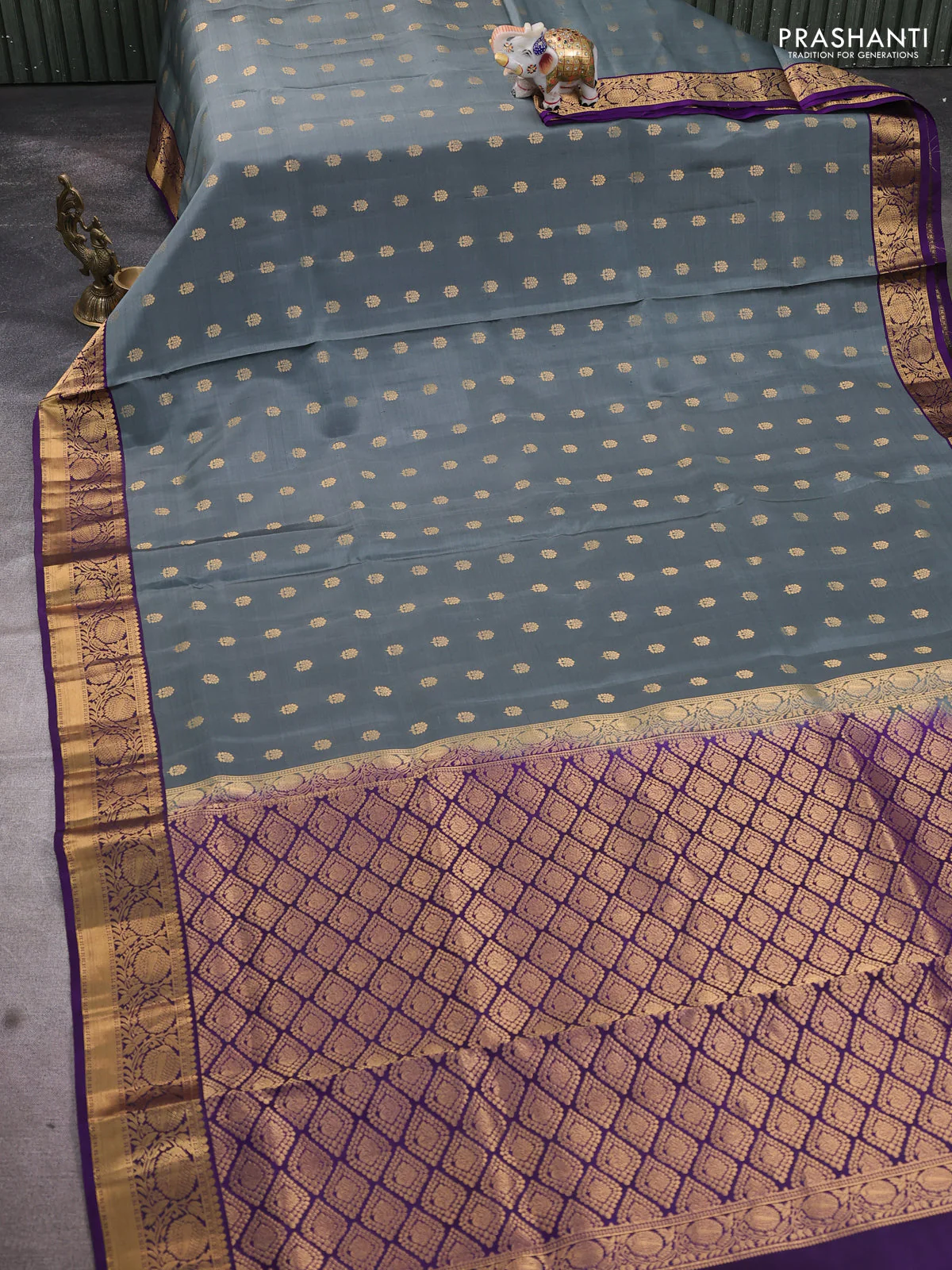 Pure soft silk saree grey and violet with allover zari woven buttas and floral zari woven border - Image 2
