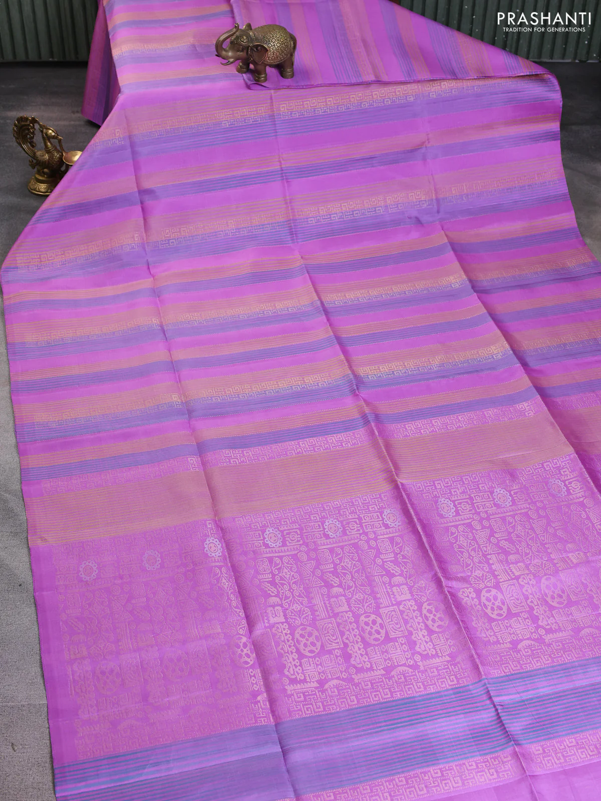 Pure soft silk saree lavender shade with allover zari weaves in borderless style - Image 2