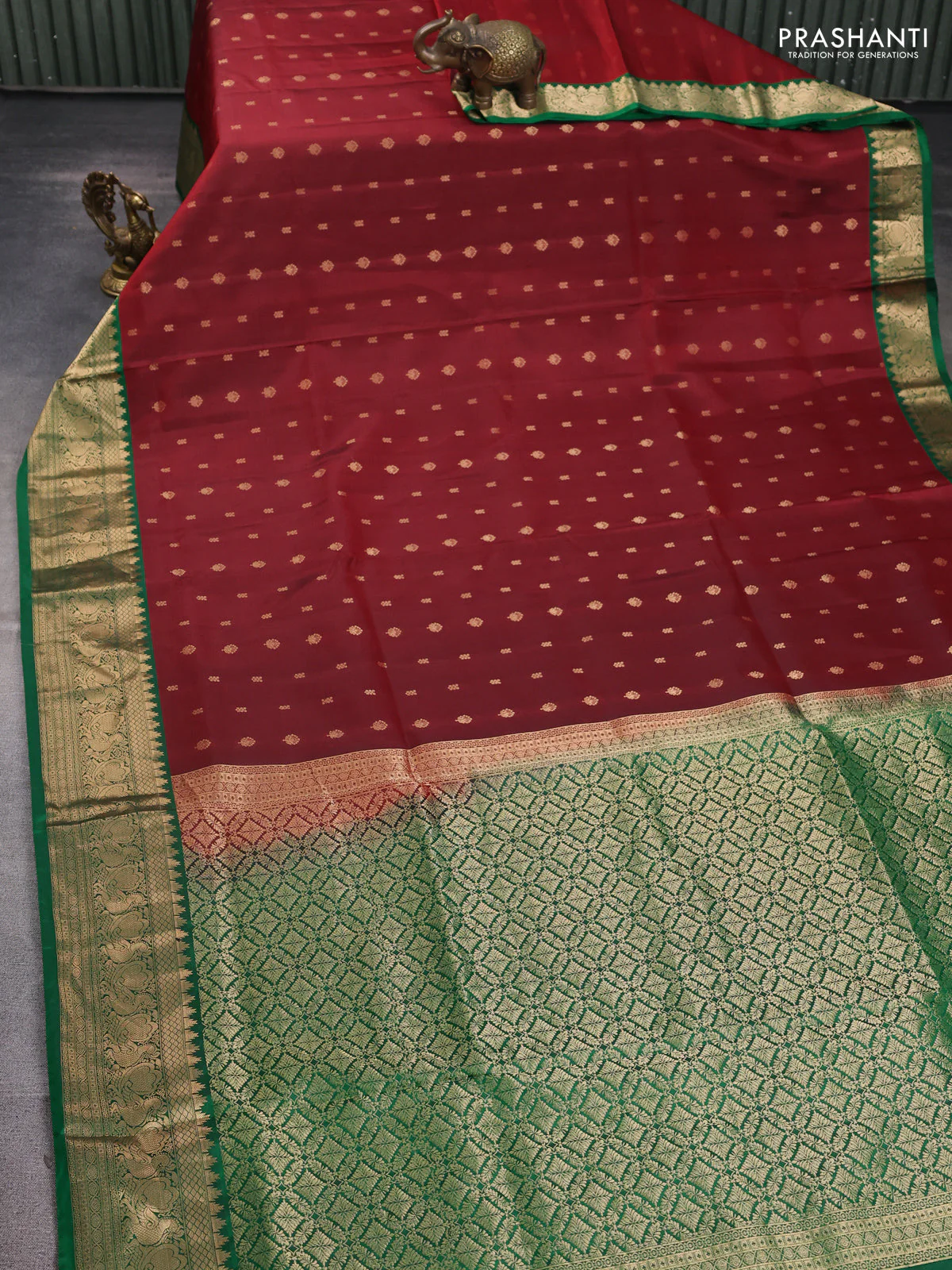 Pure soft silk saree maroon and green with allover zari woven buttas and annam zari woven border - Image 2