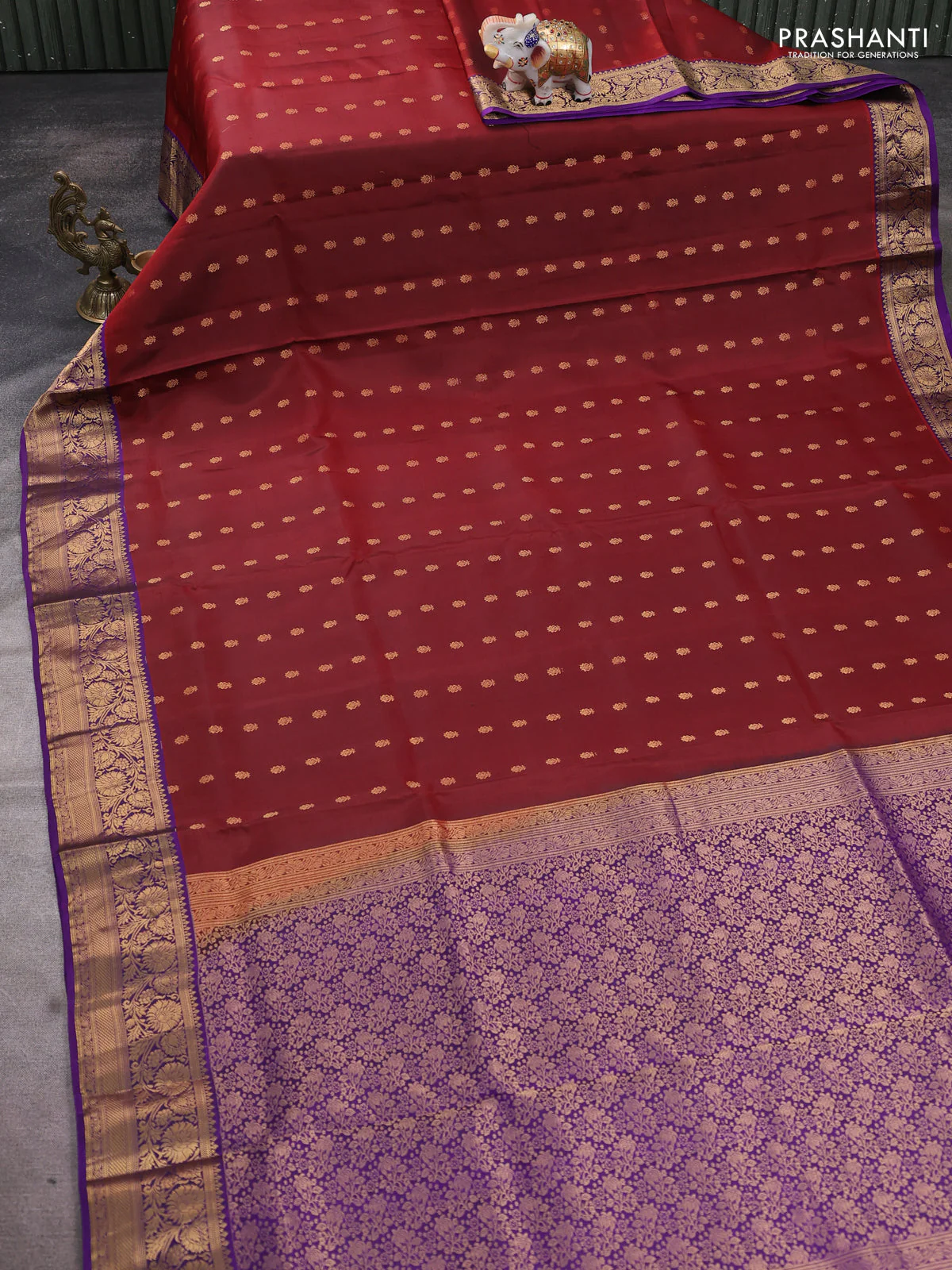 Pure soft silk saree maroon and violet with allover zari woven buttas and rich zari woven border - Image 2