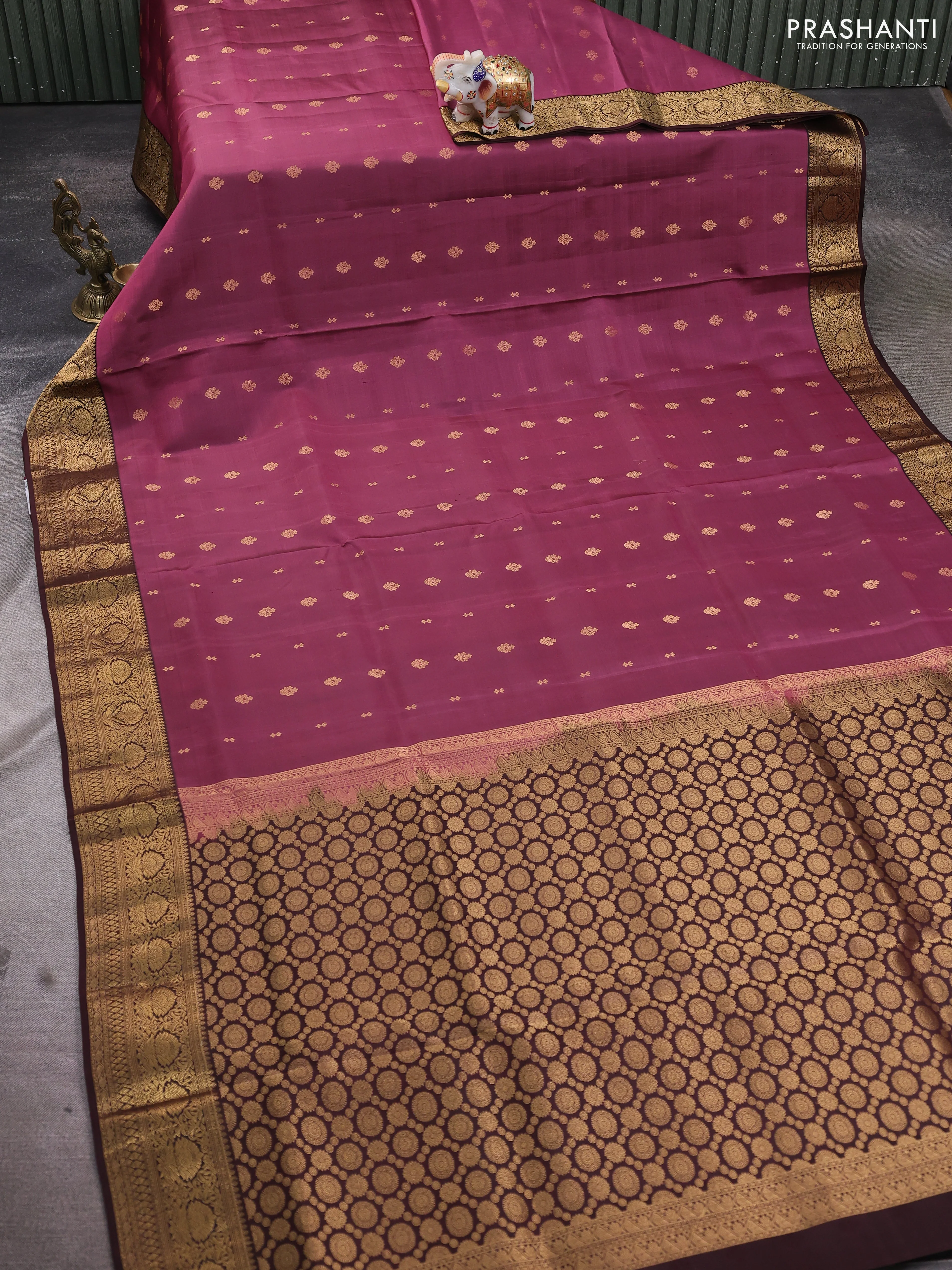 Pure soft silk saree onion pink and coffee brown with allover zari woven buttas and rich zari woven border - Image 2