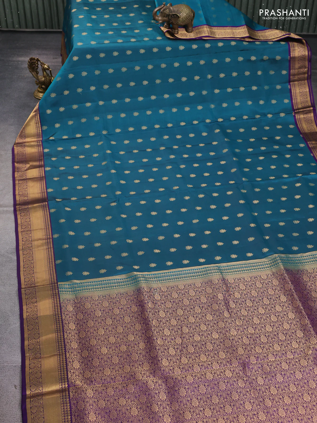 Pure soft silk saree peacock green and violet with allover zari woven buttas and rich zari woven border - Image 2