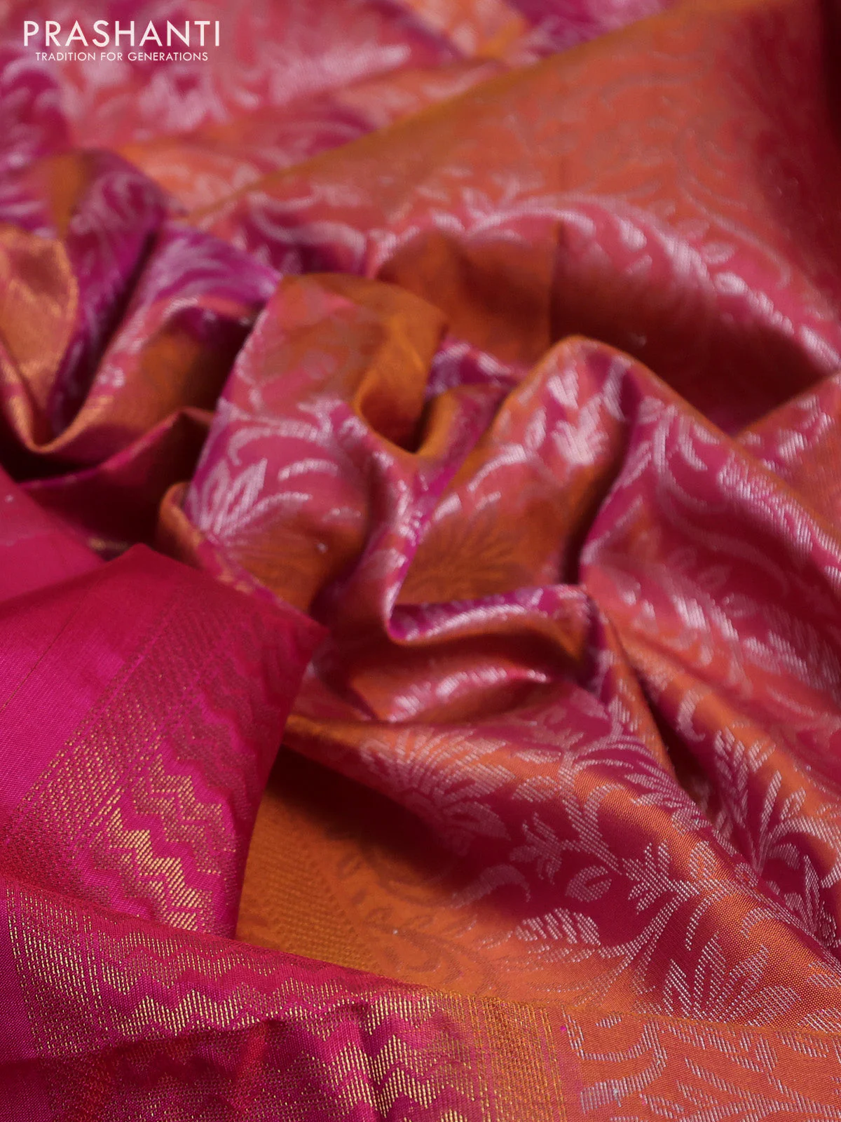 Pure soft silk saree pink and dual shade of pinkish yellow with allover zari weaves & buttas and zari woven border - Image 3