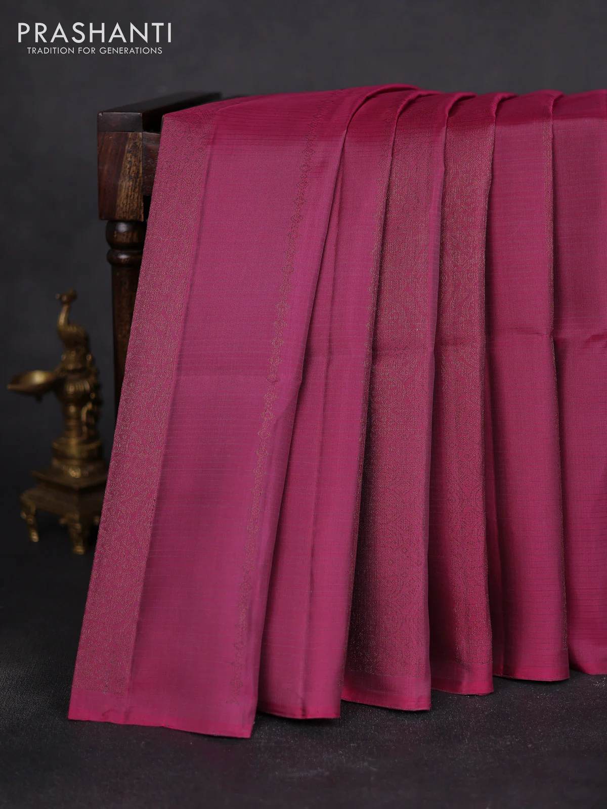 Pure soft silk saree pink shade and black with allover thread & zari weaves In borderless style