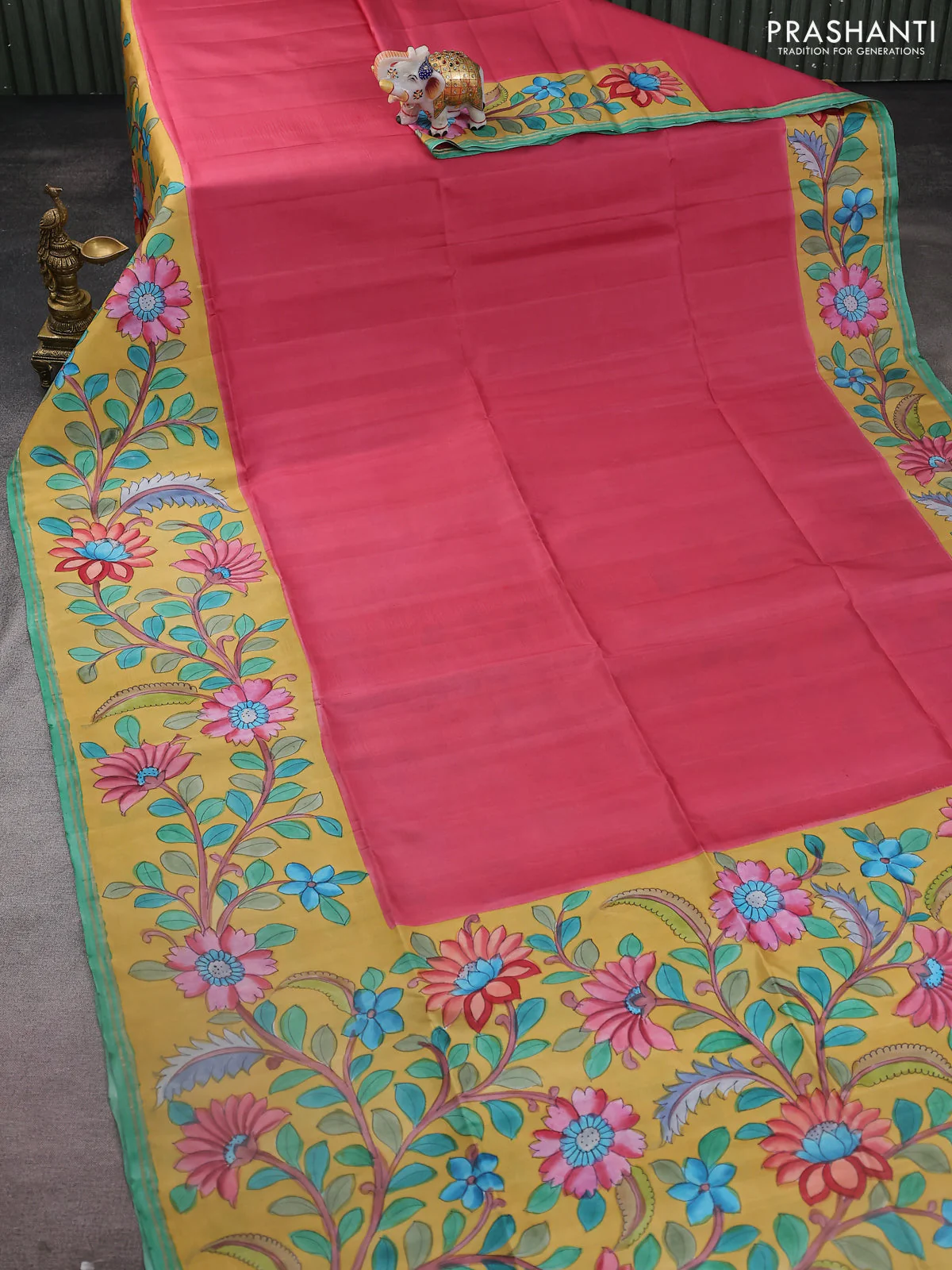 Pure soft silk saree pink shade and yellow with plain body and kalamkari hand painted border & pallu - Image 2