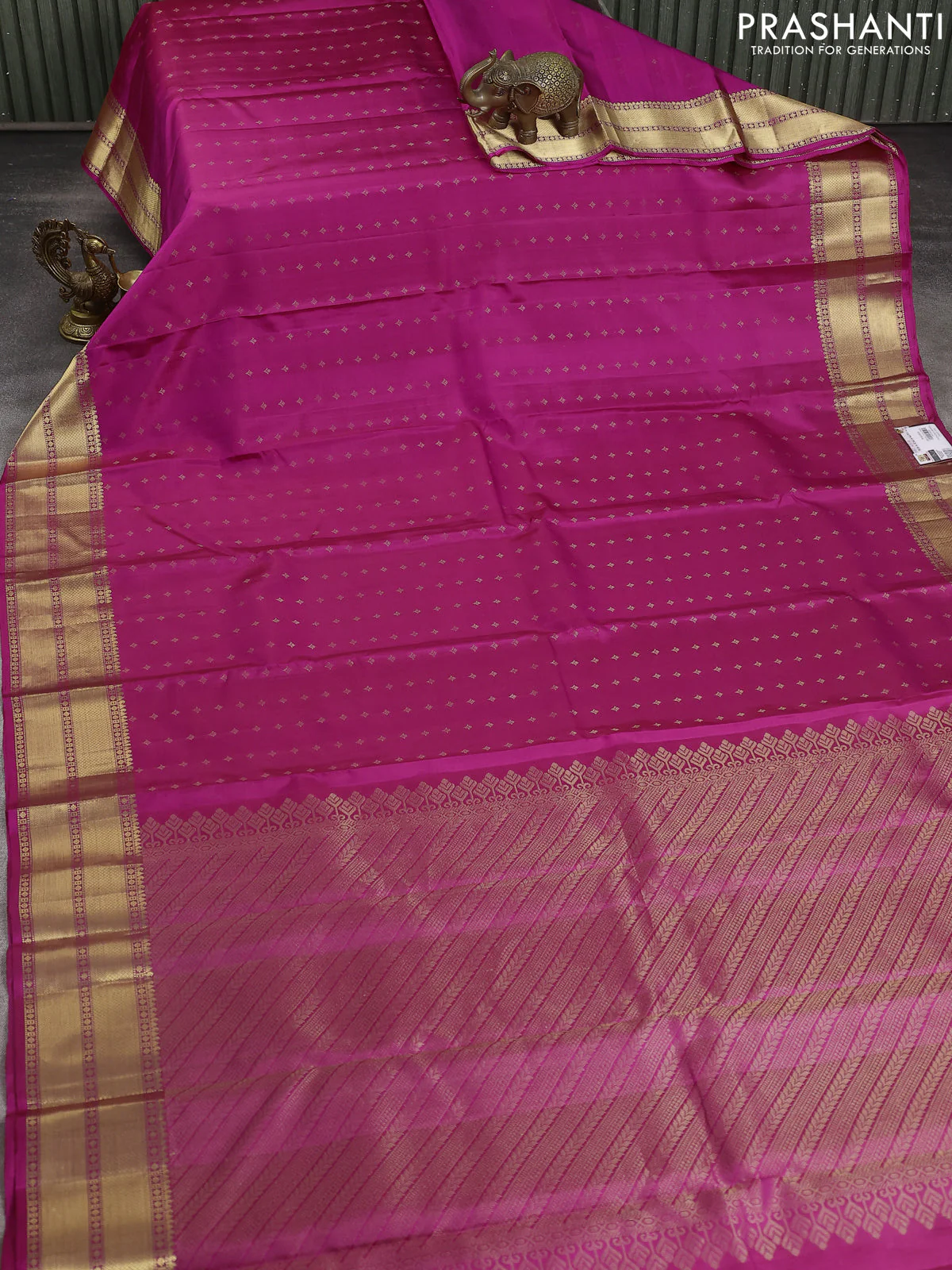 Pure soft silk saree pink with allover zari woven buttas and zari woven border - Image 2