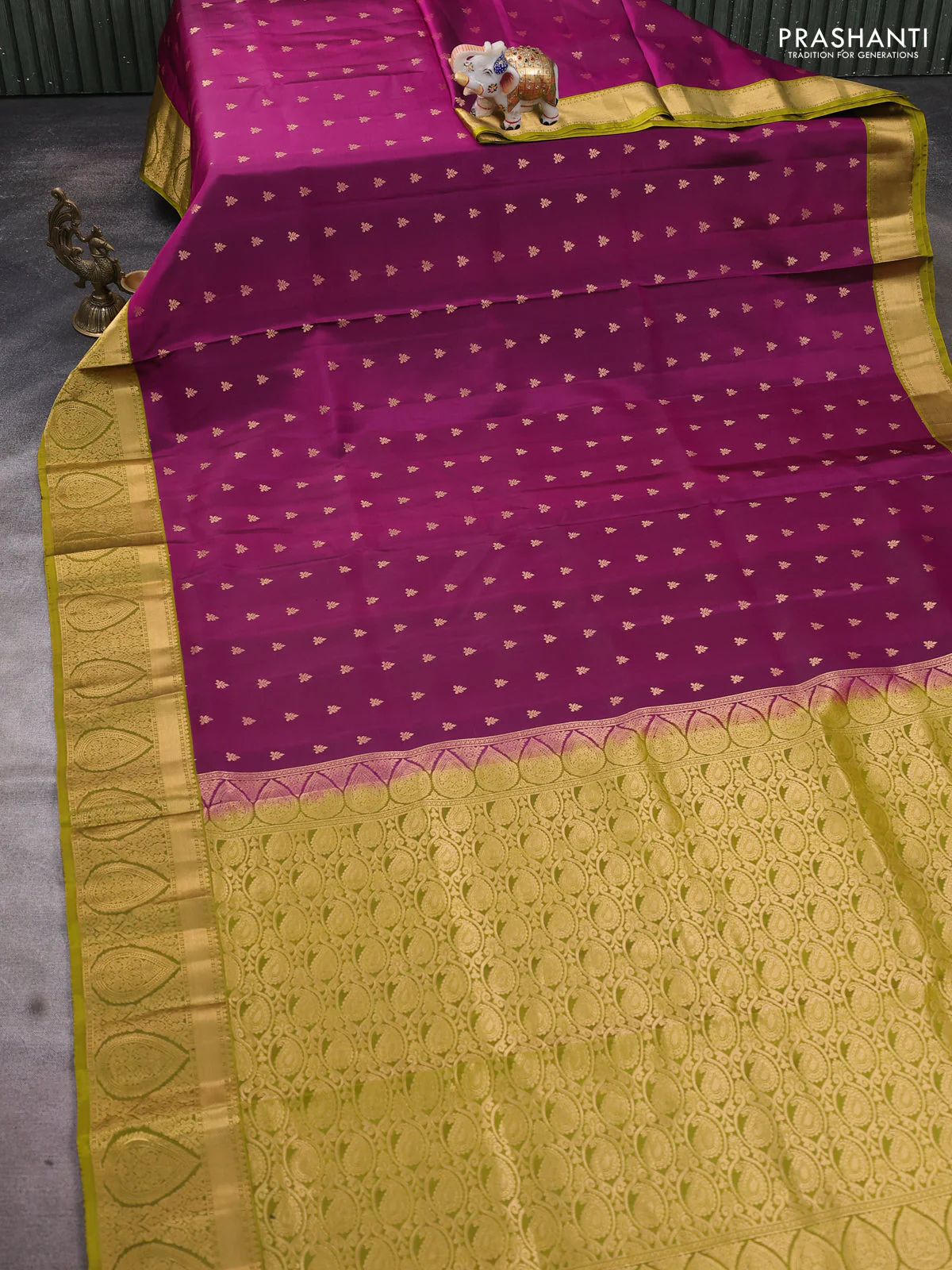 Pure soft silk saree purple and mehendi green with allover zari woven buttas and rich zari woven border - Image 2