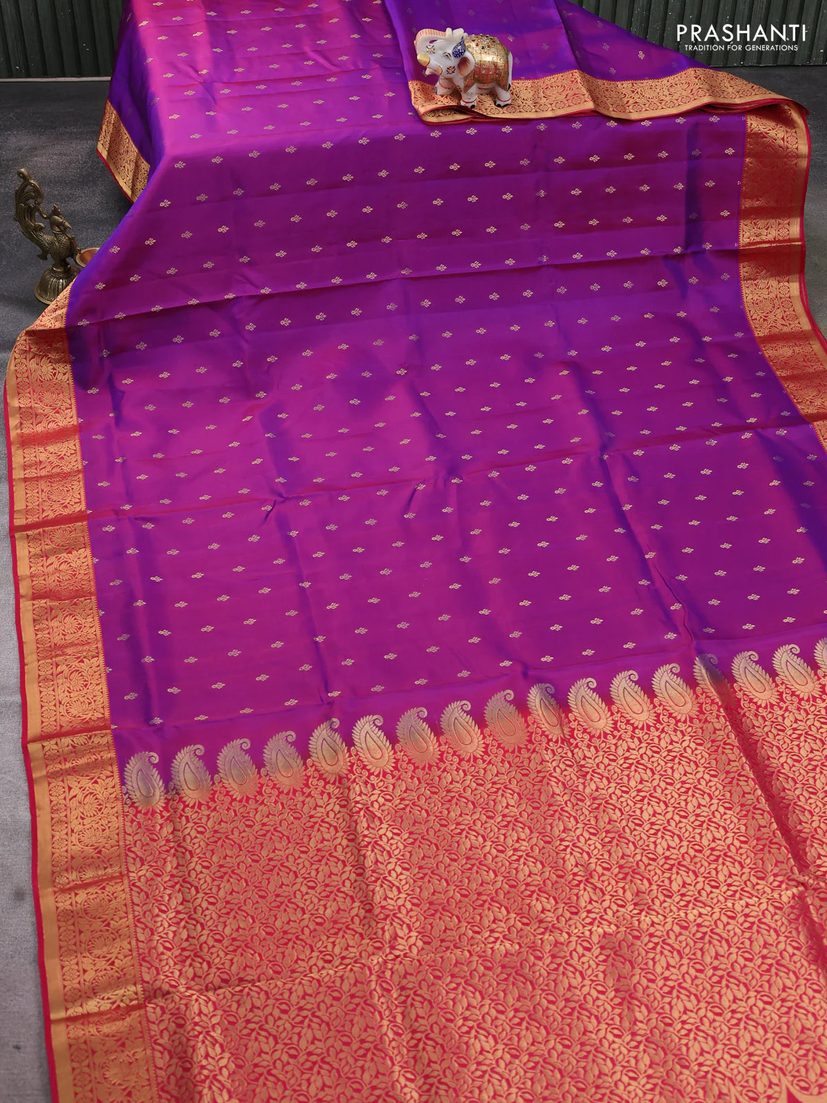 Pure soft silk saree purple and pink with allover zari woven buttas and zari woven floral border - Image 2