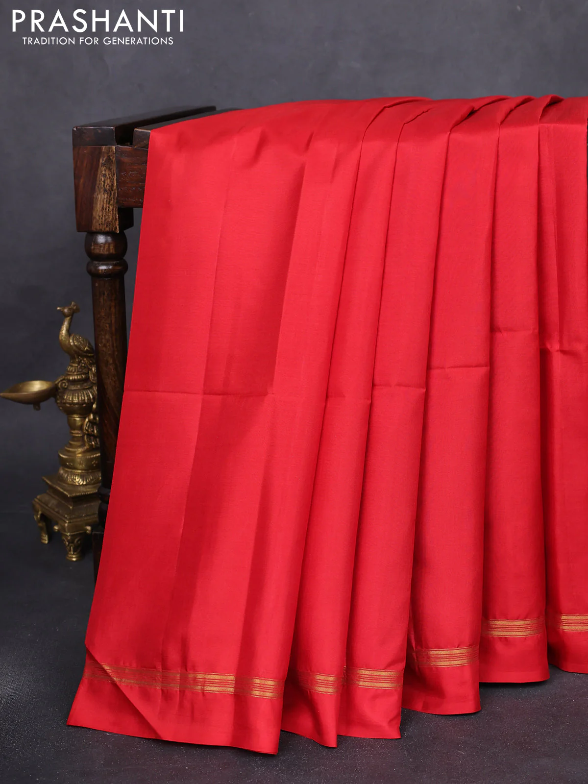 Pure soft silk saree red and pastel green with plain body and kalamkari hand painted pallu - Image 2