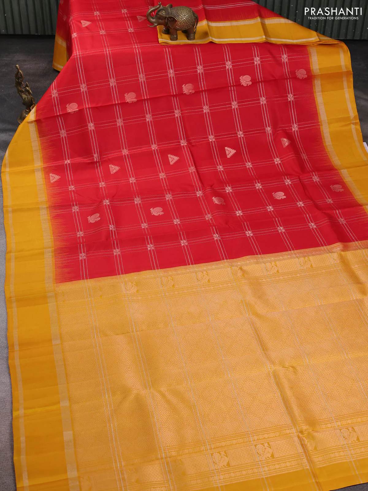 Pure soft silk saree red and yellow with allover zari weaves & buttas and rettapet zari woven border - Image 2