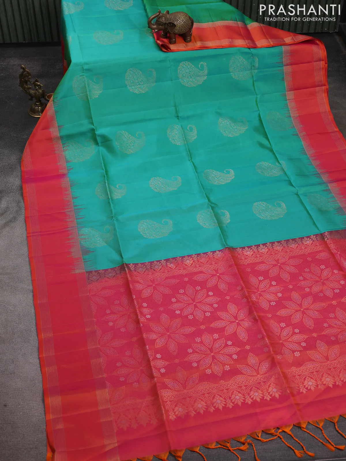 Pure soft silk saree teal green and pinkish orange with zari woven buttas and rettapet zari woven border - Image 2