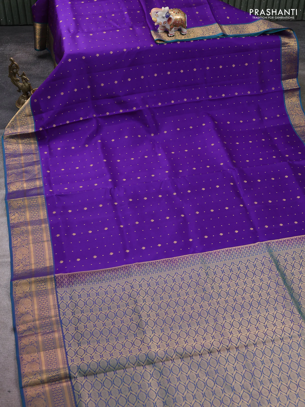 Pure soft silk saree violet and dual shade of bluish green with allover zari woven buttas and zari woven annam border - Image 2