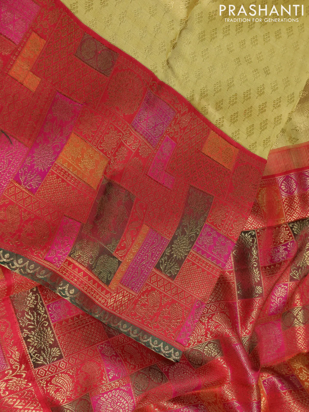 Pure tissue kanchipuram silk saree gold and maroon with allover zari woven butta weaves and long zari woevn paithani style border - Image 8