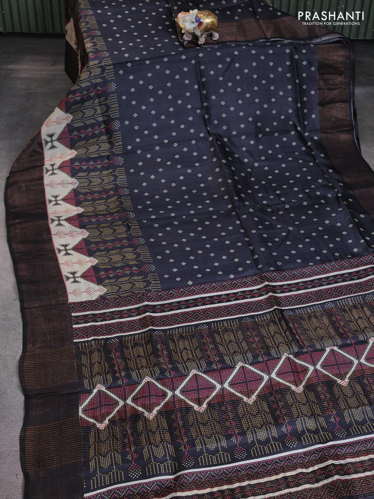 Pure tussar saree black with allover prints and zari woven border - Image 2