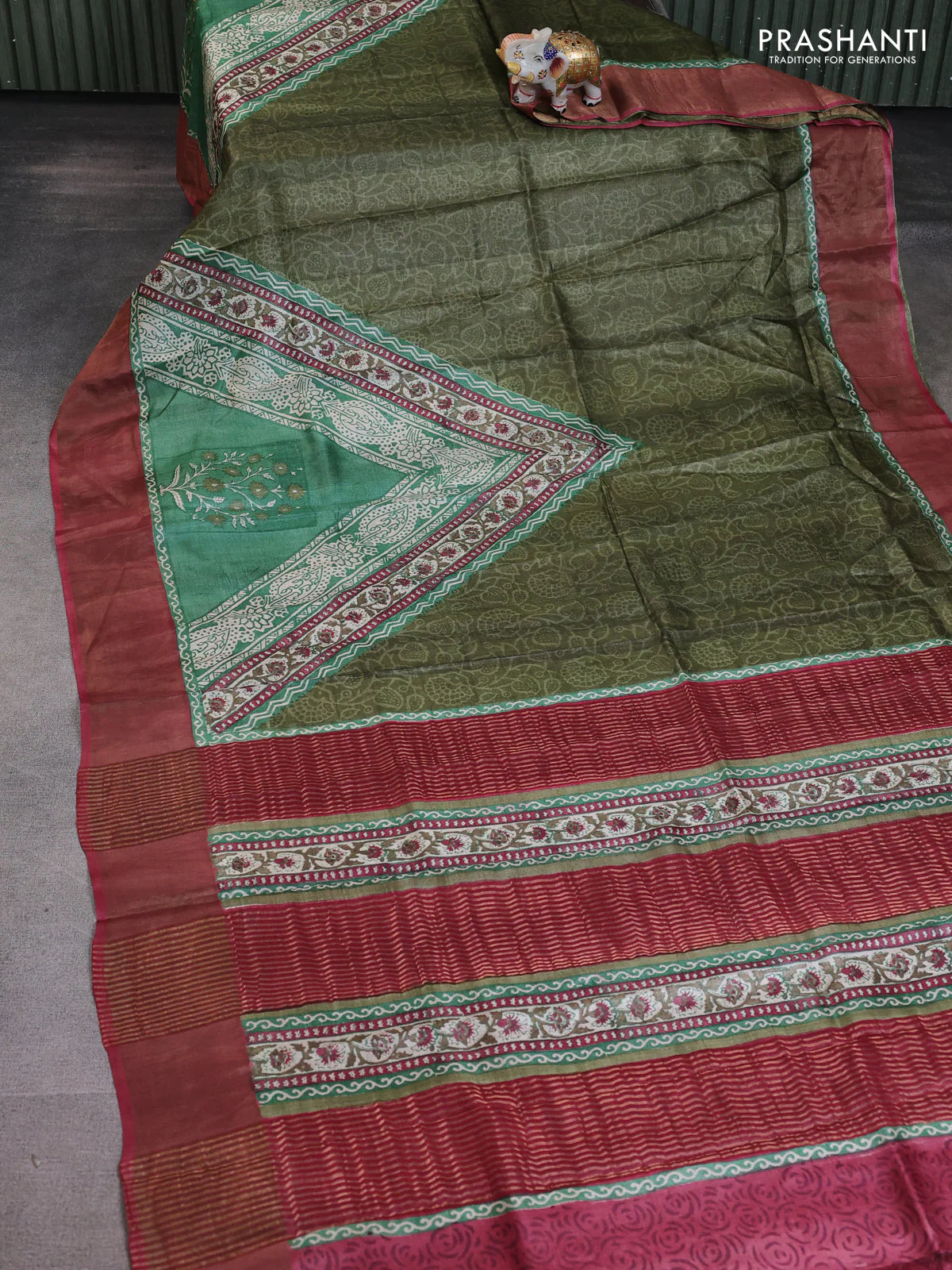 Pure tussar saree green and maroon with allover prints and zari woven border - Image 2