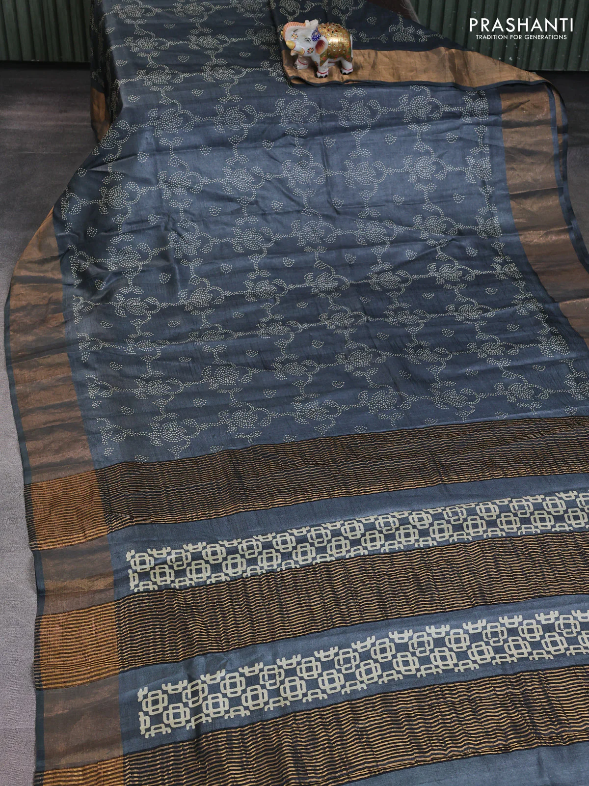 Pure tussar saree grey with allover prints and zari woven border - Image 2