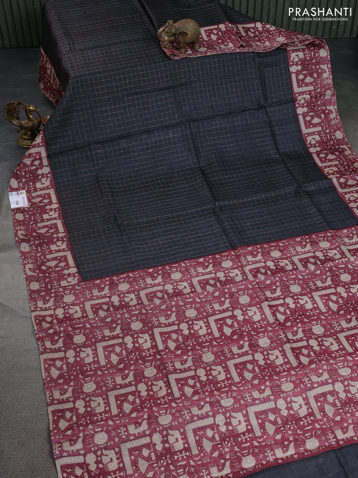 Pure tussar silk saree black and maroon with allover zari checked pattern and printed border - Image 2