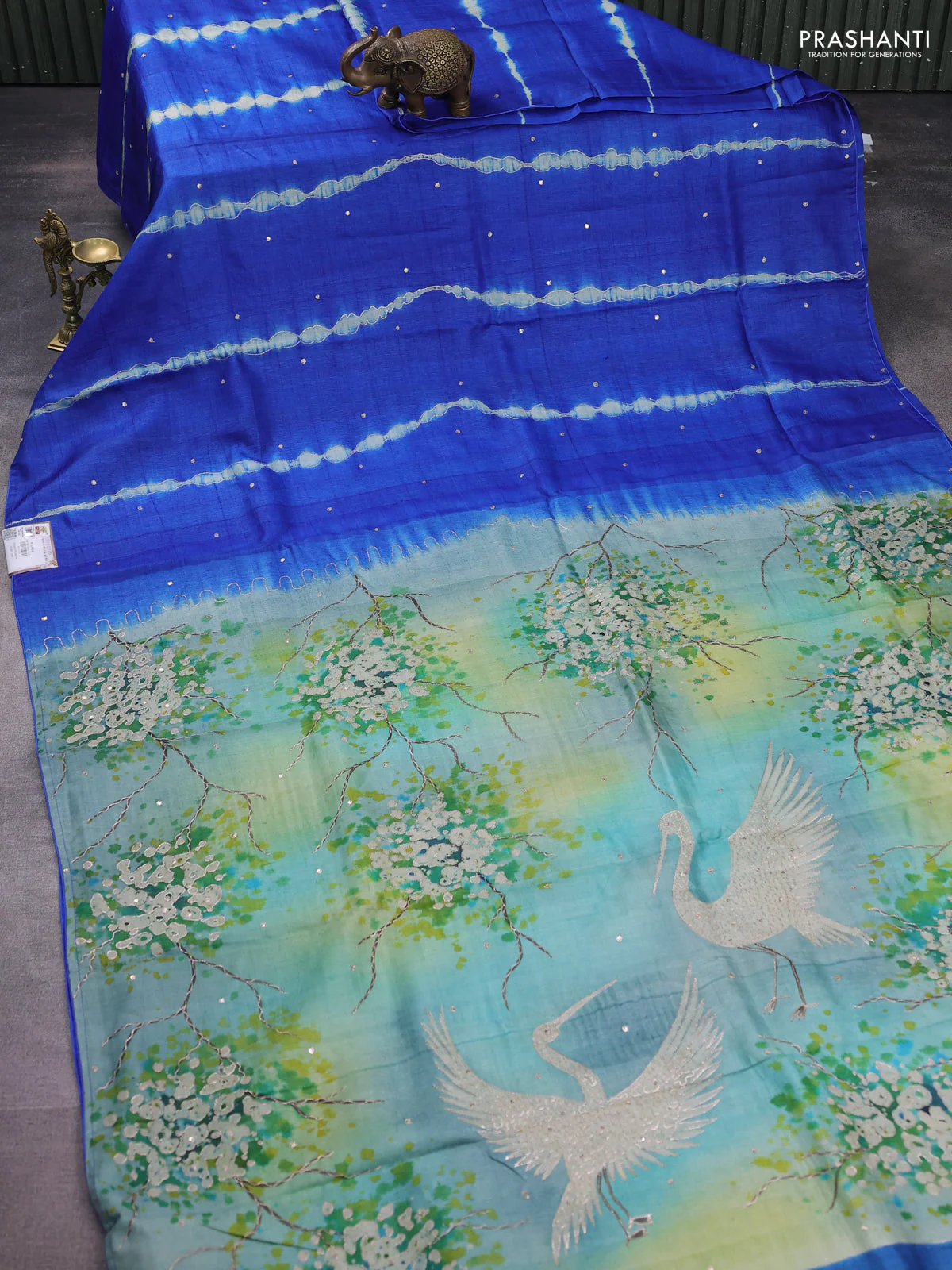 Pure tussar silk saree blue and light green with tie & dye prints and pita work pallu - Image 2