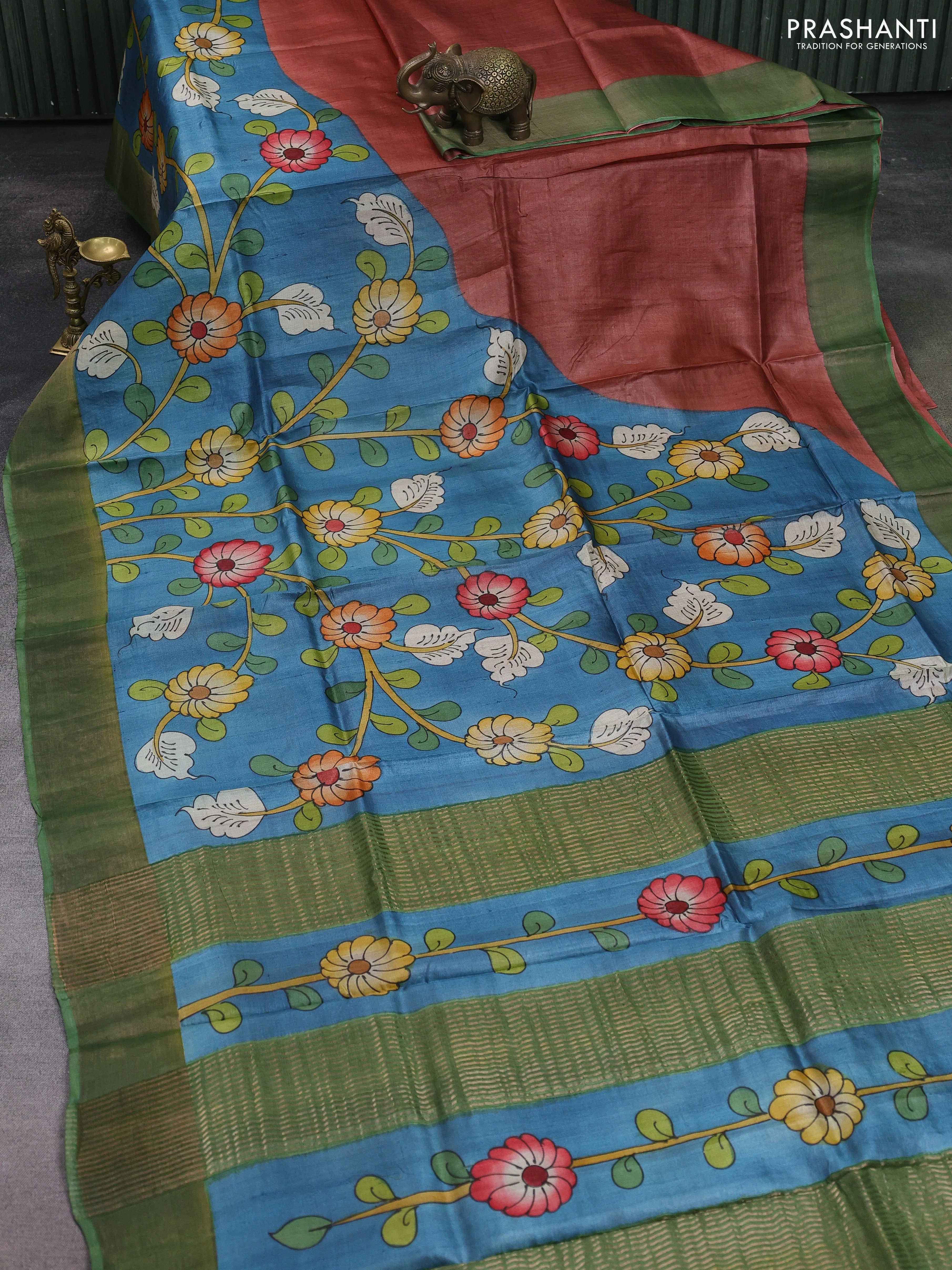 Pure tussar silk saree bluish grey and pastel green with allover kalamkari hand painted prints and zari woven border - Image 2