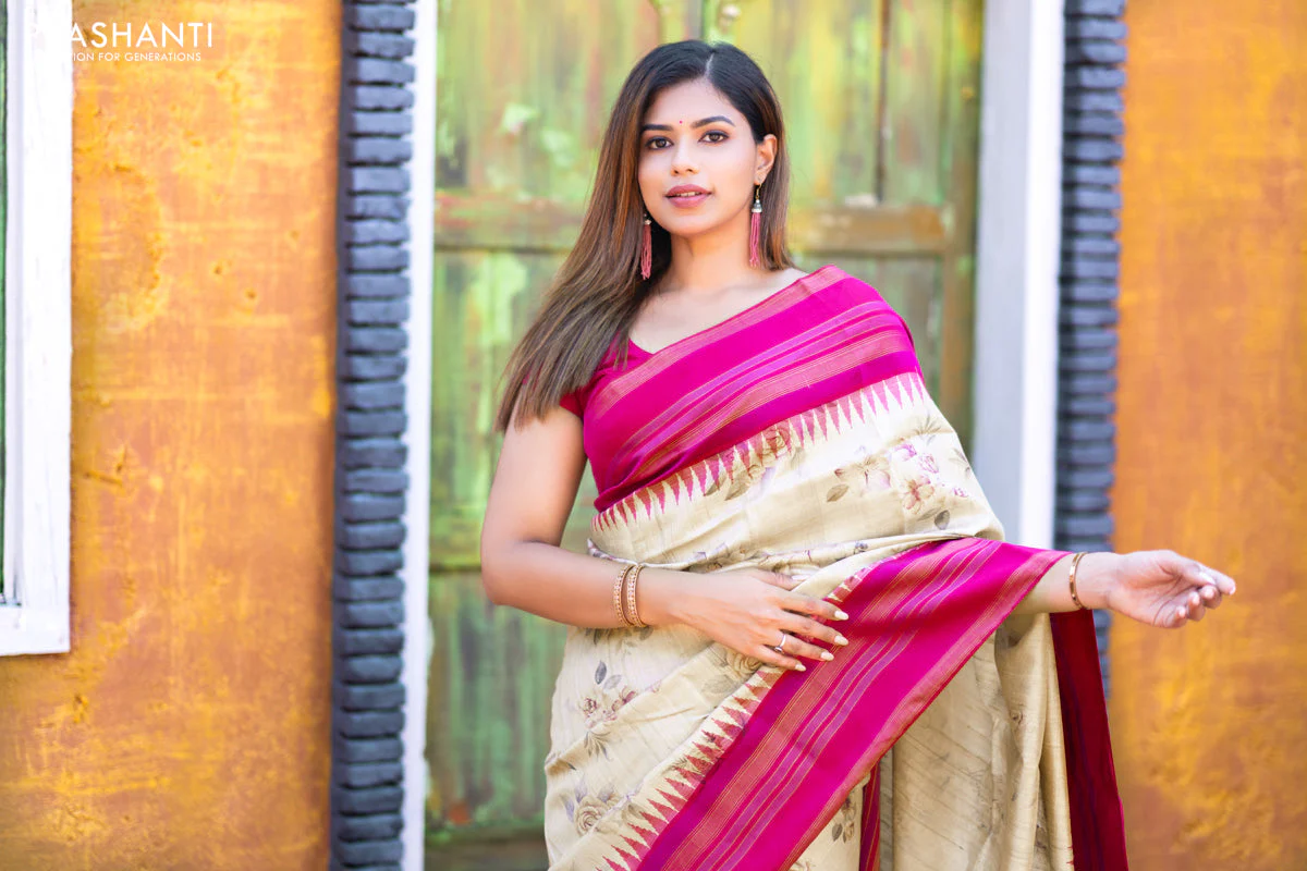 Pure tussar silk saree cream and pink with allover floral digital prints and temple deisgn zari woven vidarbha border - Image 8