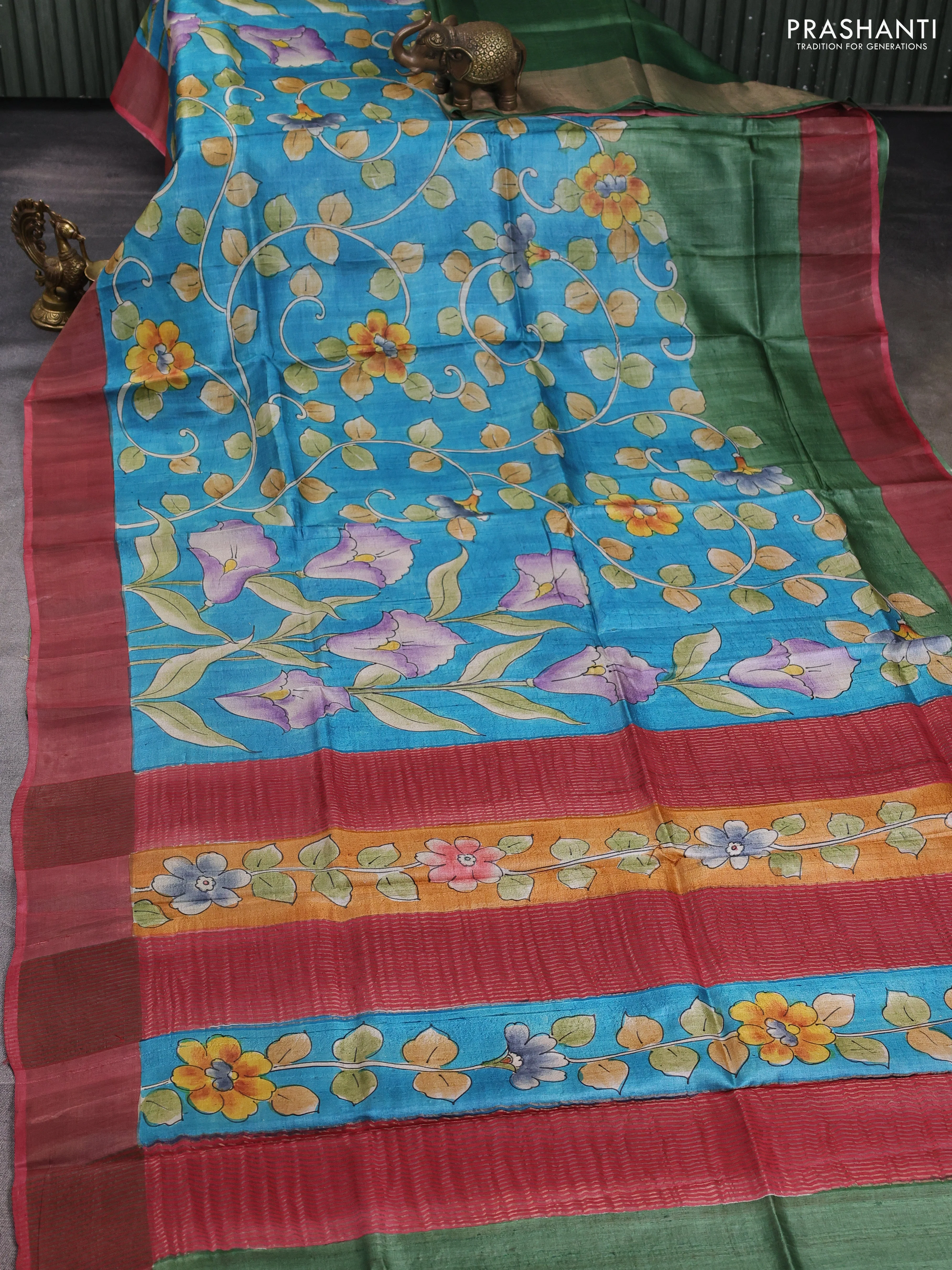 Pure tussar silk saree cs blue and peach pink with allover hand painted prints and zari woven border - Image 2
