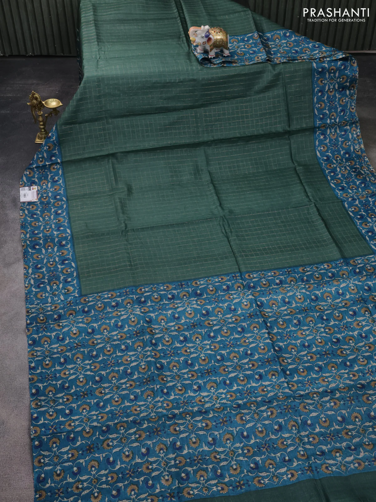 Pure tussar silk saree dark green and cs blue with allover zari checked pattern and kalamkari printed border - Image 2