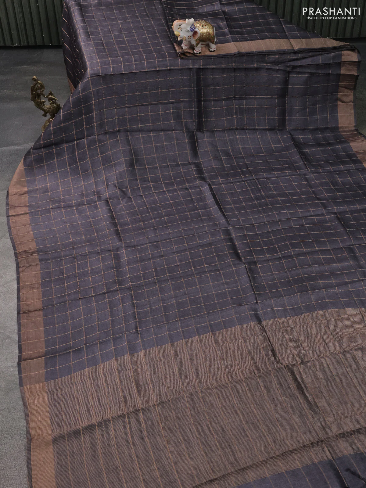 Pure Tussar Silk Saree elephant grey and pastel green with allover zari checked pattern and zari woven border - Image 2
