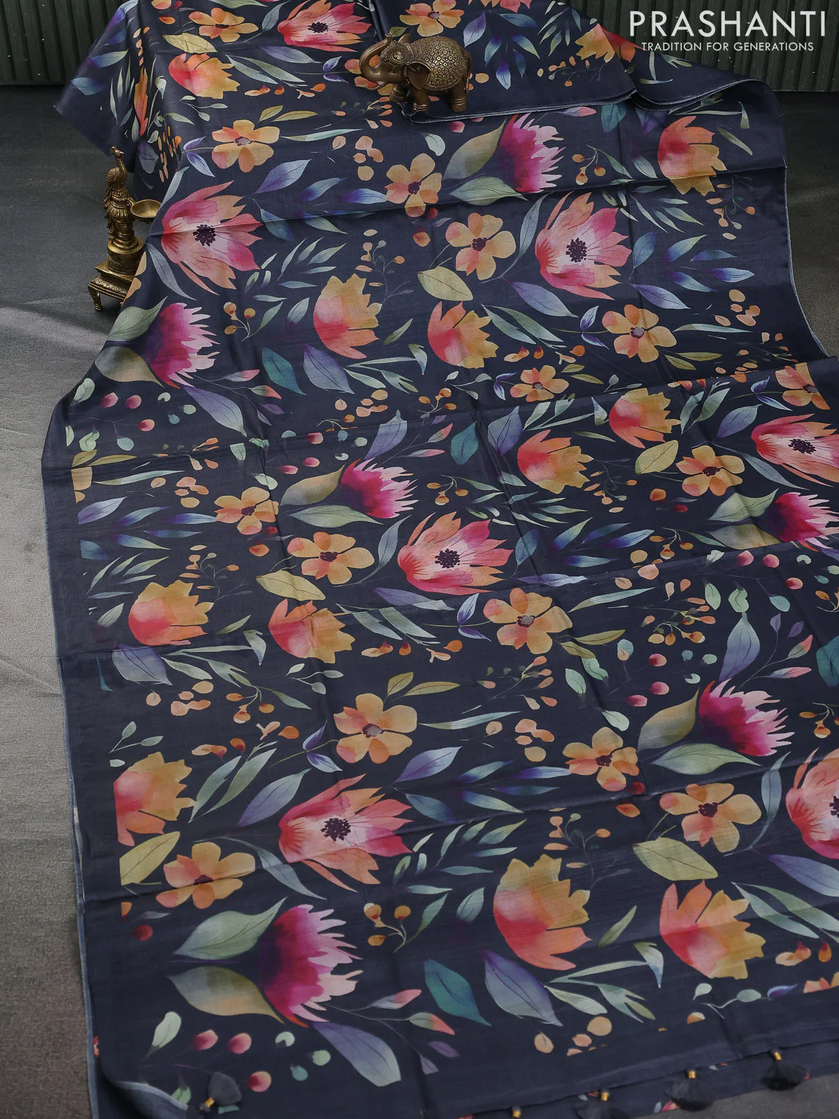 Pure tussar silk saree elephant grey with allover floral digital prints in borderless style - Image 2