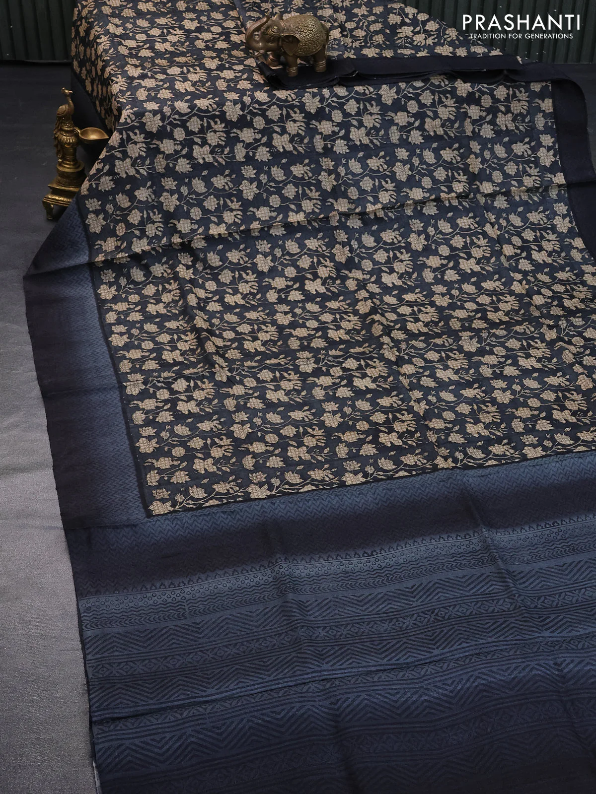Pure tussar silk saree elephant grey with allover floral prints and printed border - Image 2