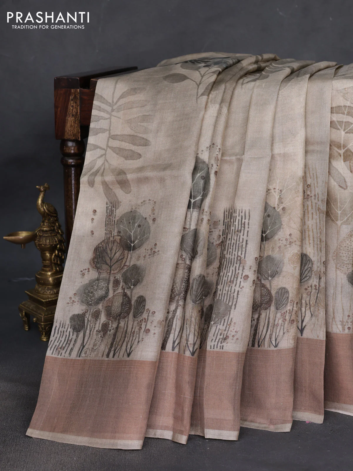 Pure tussar silk saree grey shade with digital prints and zari woven border - Image 2