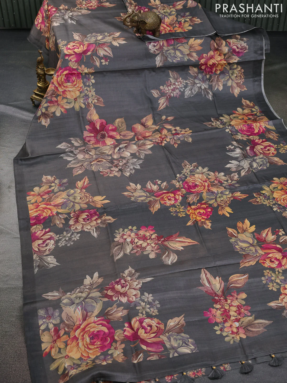 Pure tussar silk saree grey with allover floral digital prints in borderless style - Image 2