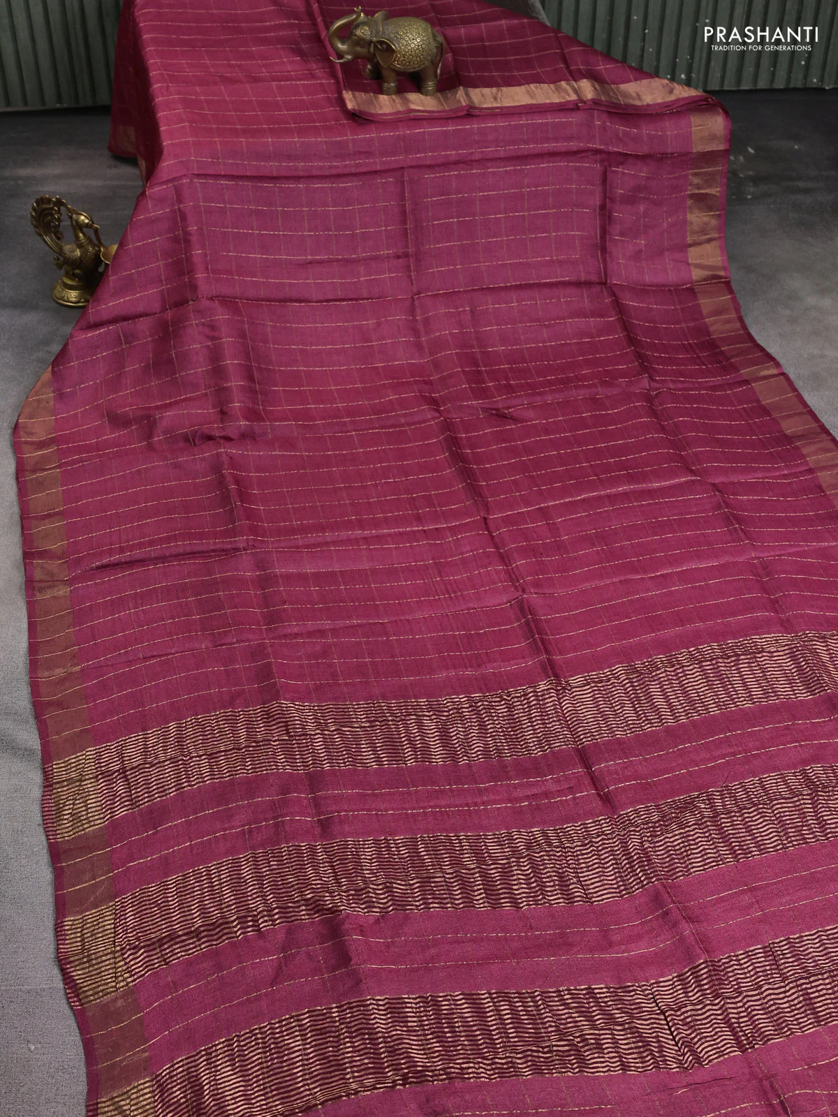 Pure tussar silk saree maroon and green with allover zari checked pattern and zari woven border - Image 2