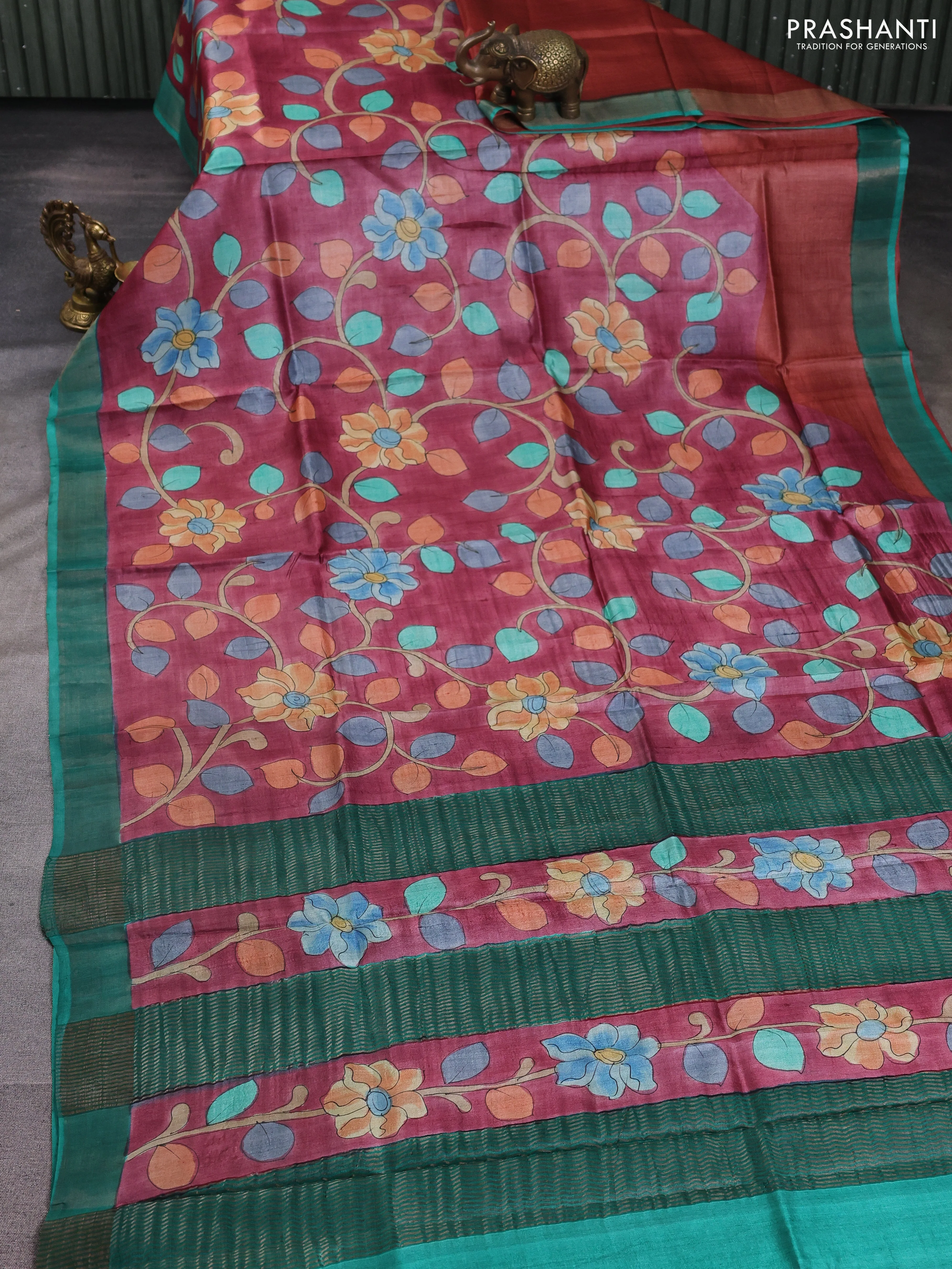 Pure tussar silk saree mauve pink and teal green with allover kalamkari hand painted prints and zari woven border - Image 2