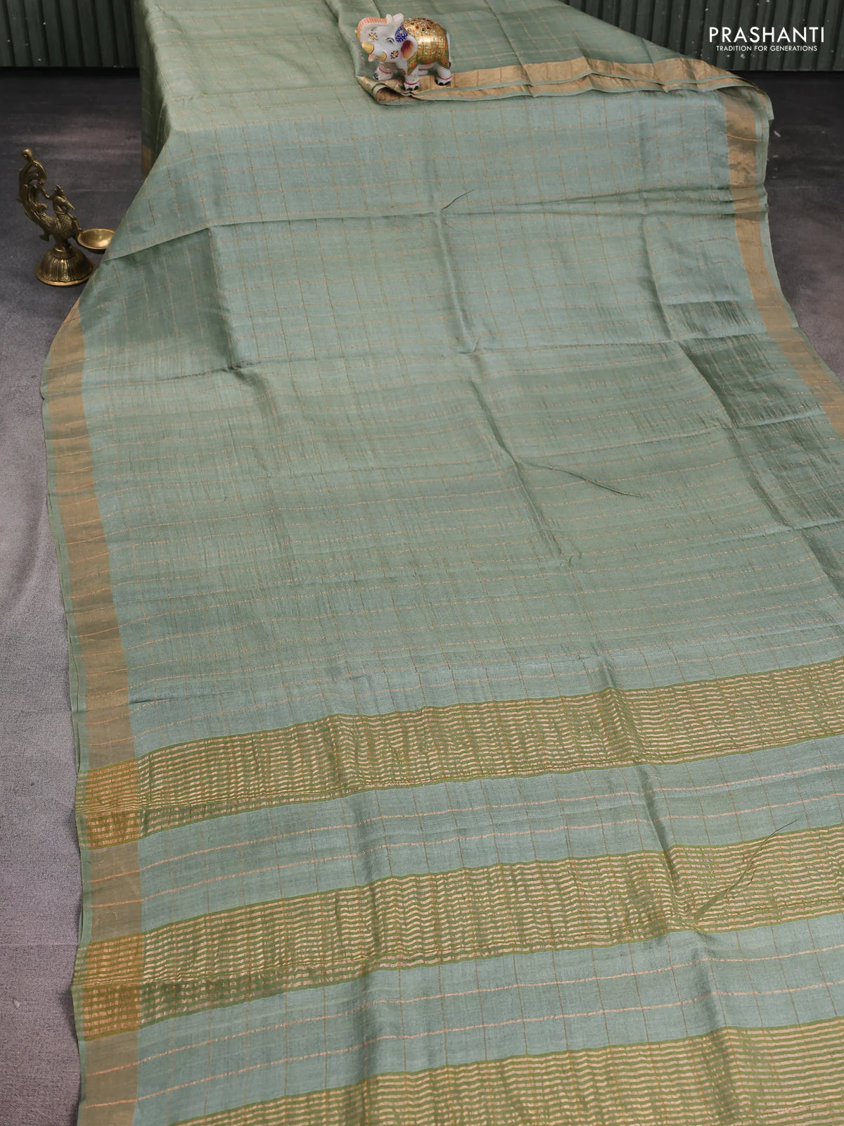 Pure tussar silk saree pastel green and pastel maroon with allover zari woven checked pattern and zari woven border - Image 2