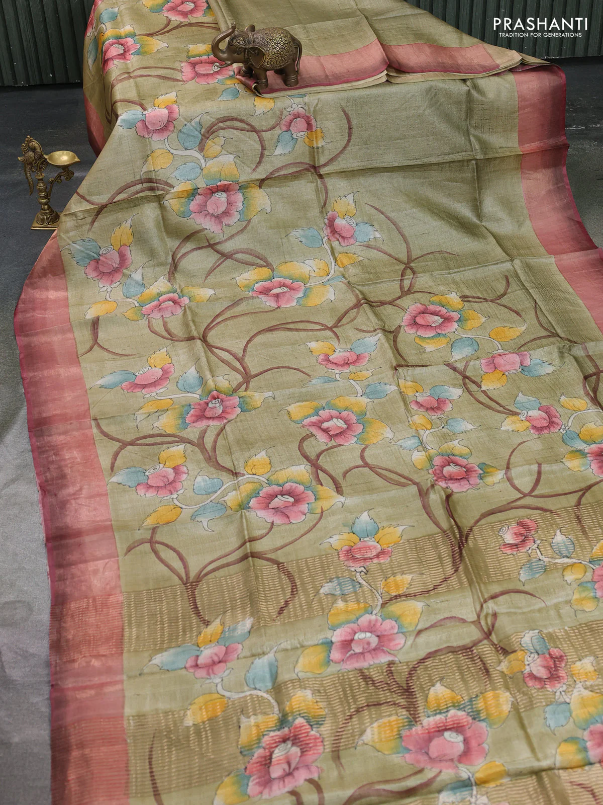 Pure tussar silk saree pastel green and peach piink with allover hand painted prints and zari woven border - Image 2