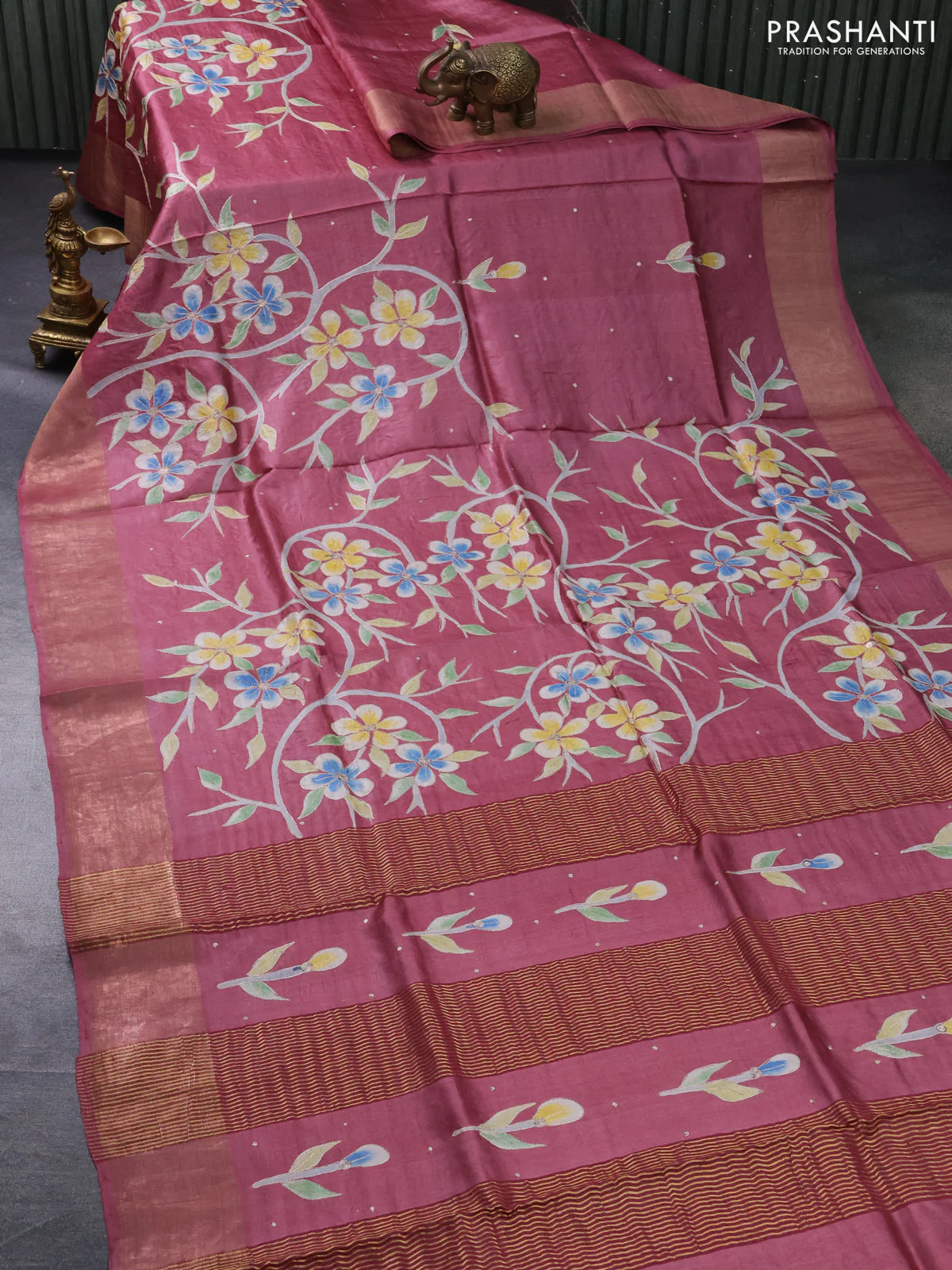 Pure tussar silk saree pastel maroon and maroon with floral prints & pita work and zari woven border - Image 2