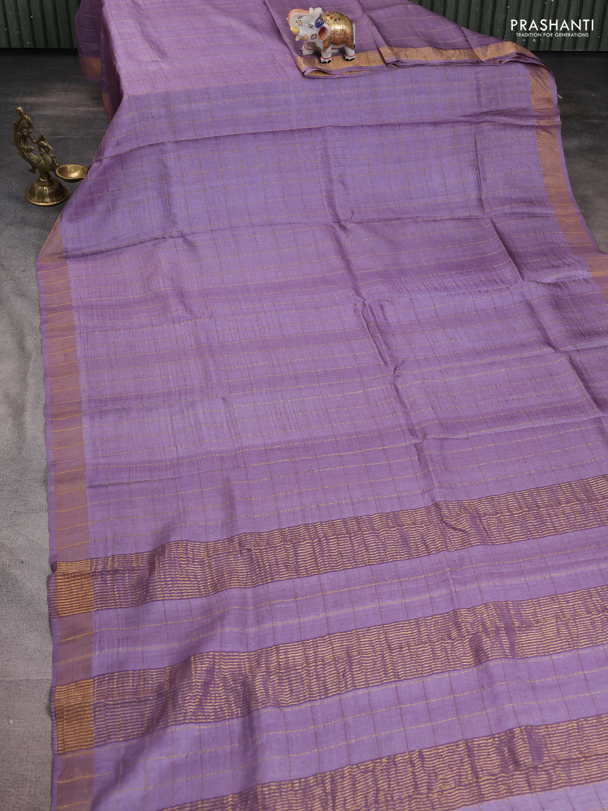 Pure tussar silk saree pastel purple and magenta pink with allover zari woven checked pattern and zari woven border - Image 2