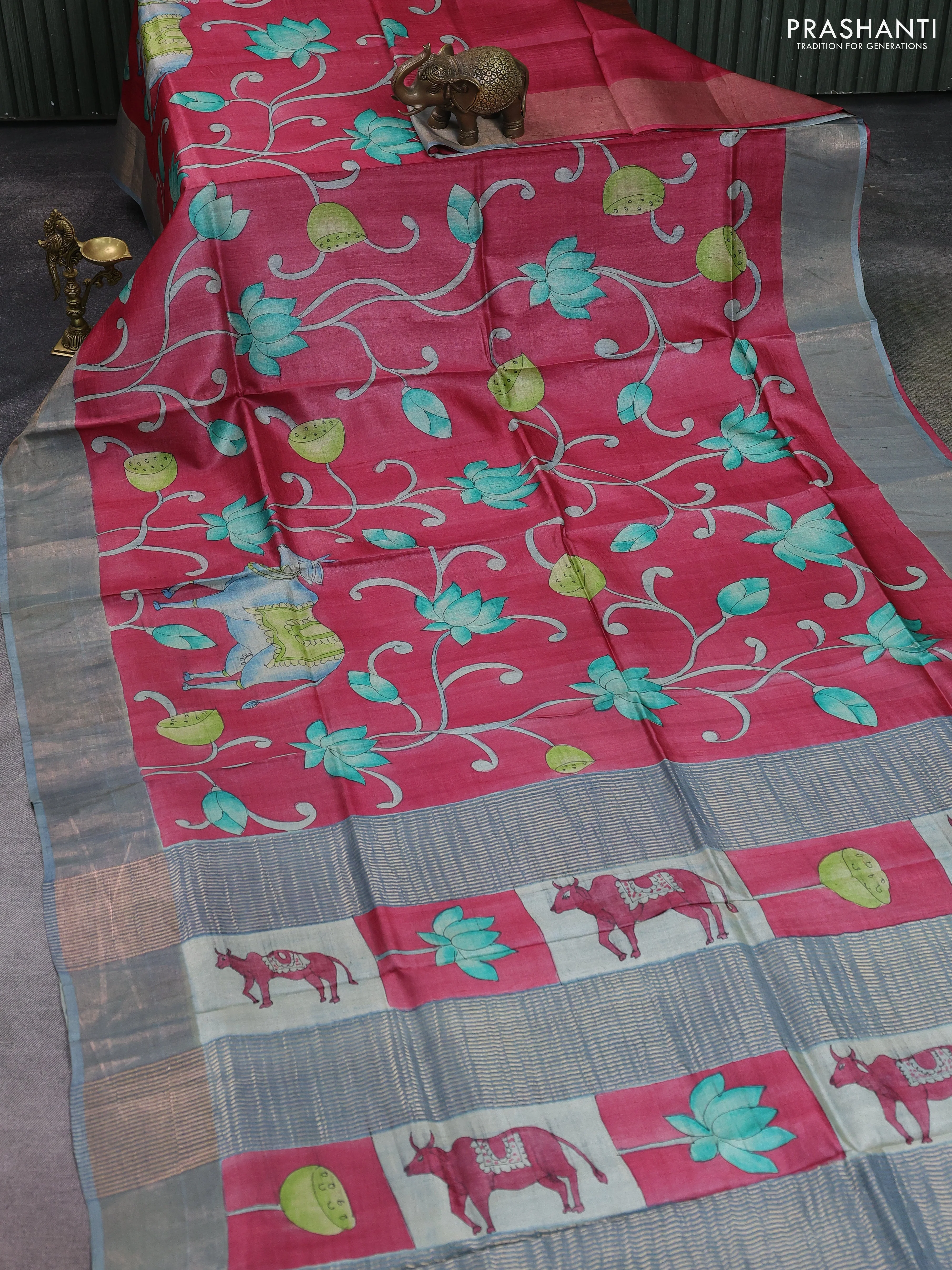 Pure tussar silk saree peach pink and pastel blue with allover pichwai hand painted prints and zari woven border - Image 2