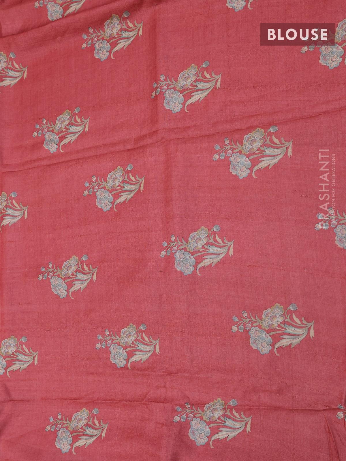 Pure tussar silk saree peach shade with allover mirror work & kalamkari prints in borderless style - Image 4